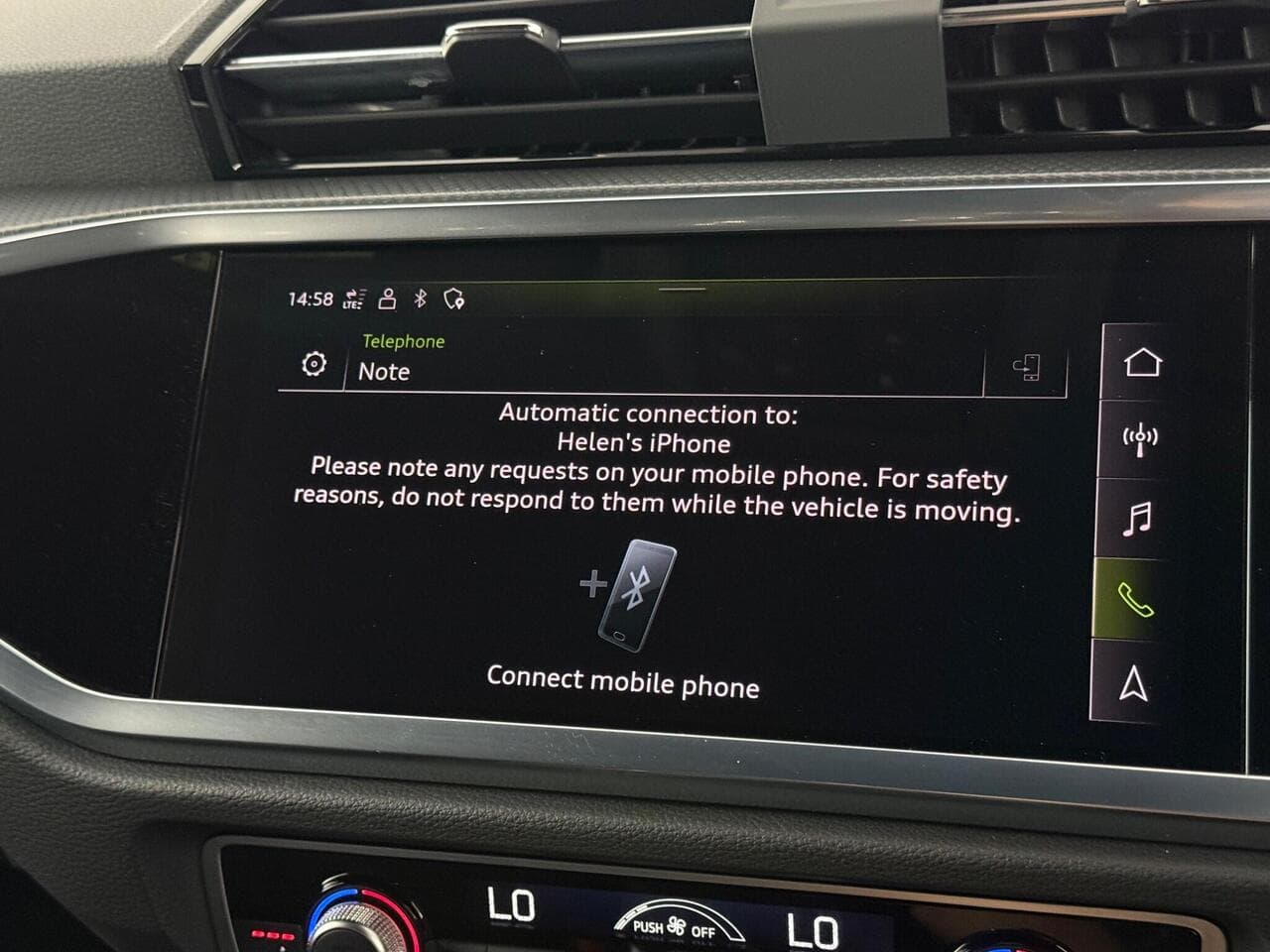 Audi Q3 thumbnail Infotainment System
