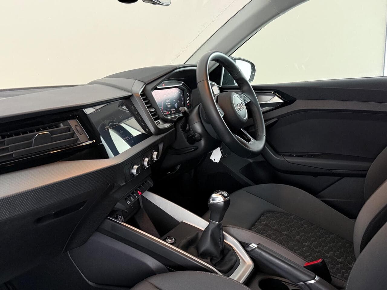 Audi A1 thumbnail Interior Front