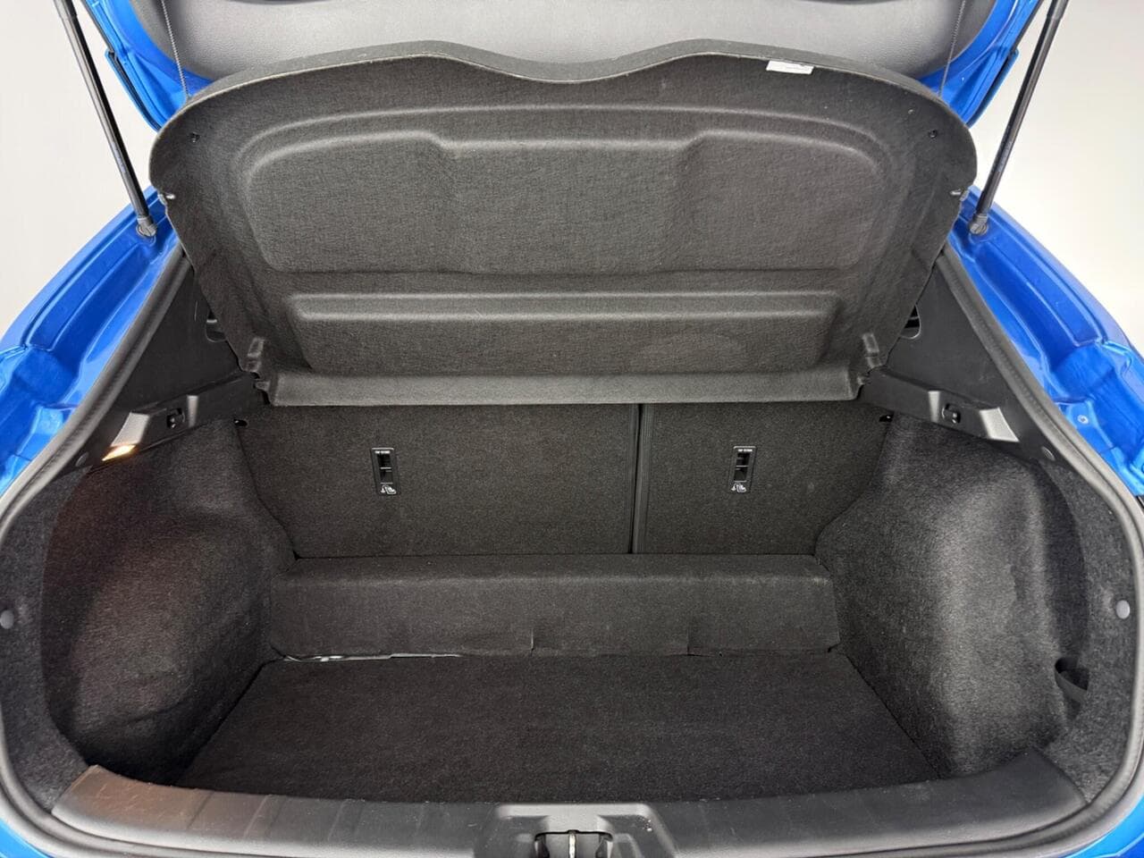 Nissan Qashqai thumbnail Boot
