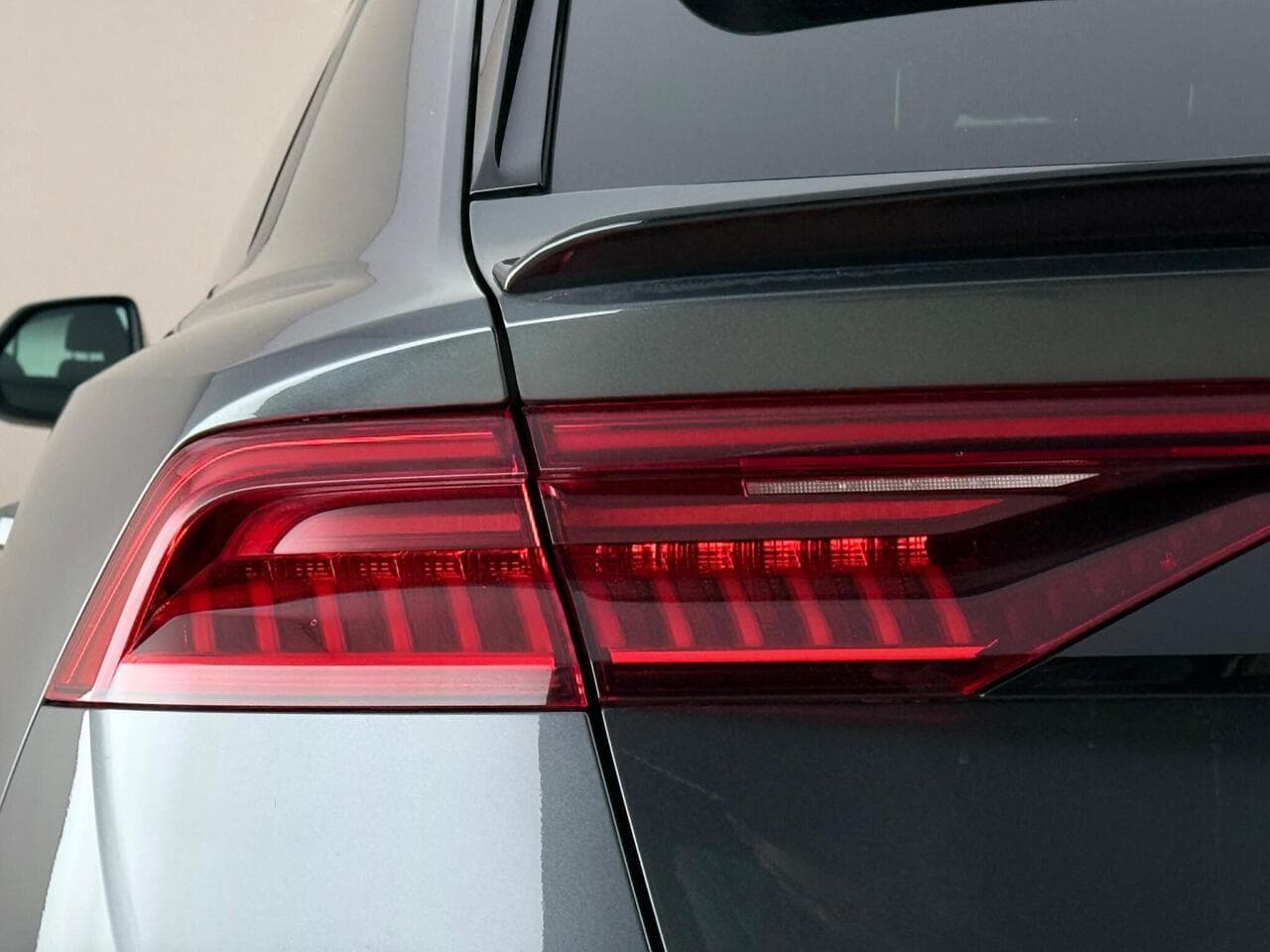 Audi Q8 thumbnail Lights Rear
