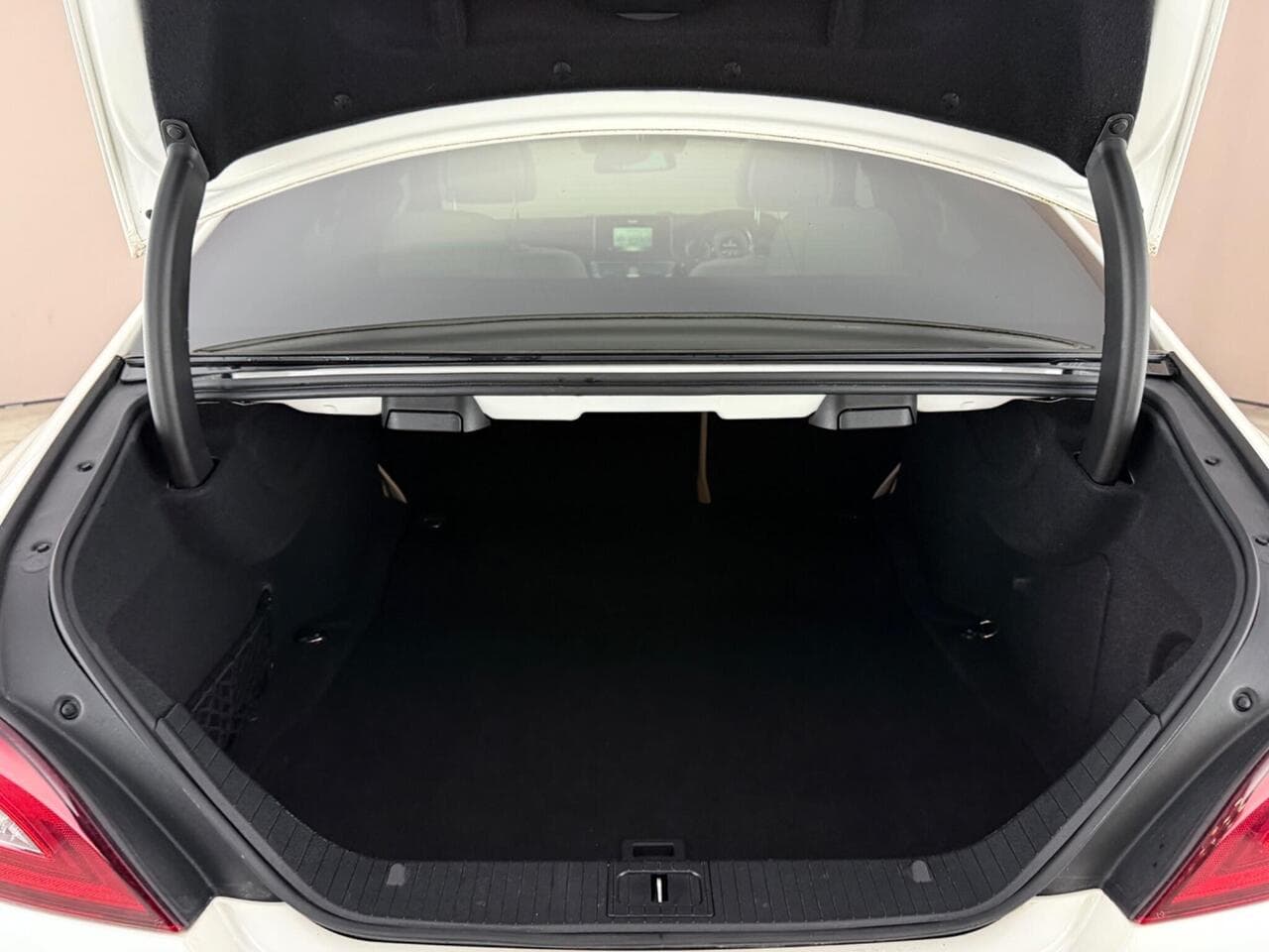 Mercedes-Benz CLS thumbnail Boot