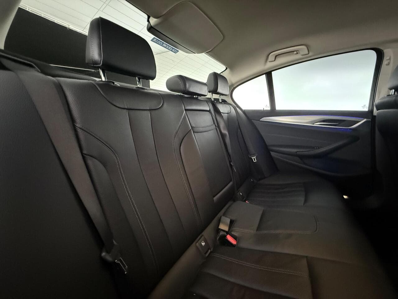 BMW 5 Series thumbnail Seats Rear