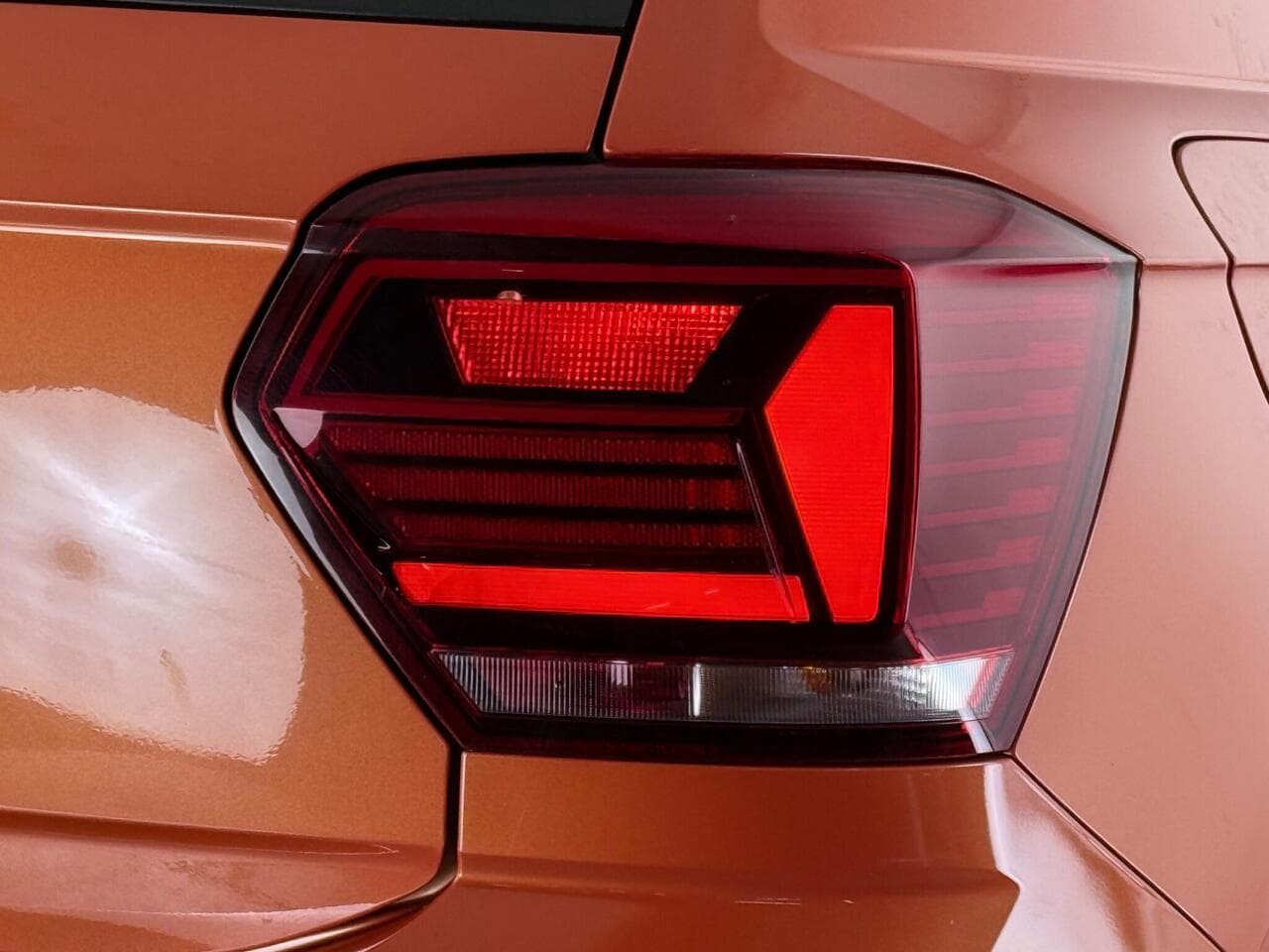 Volkswagen Polo thumbnail Lights Rear