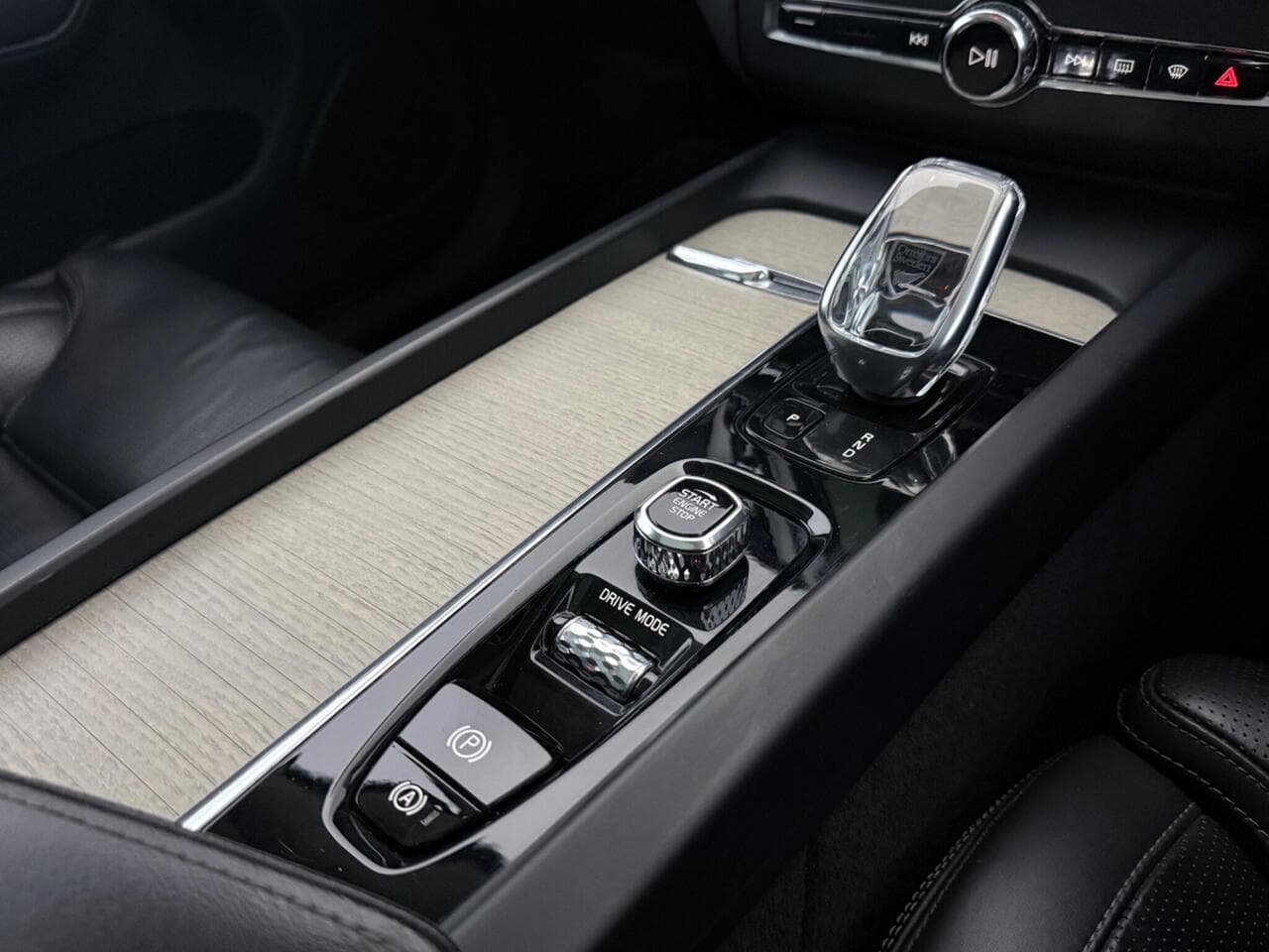 Volvo XC60 thumbnail Interior Front