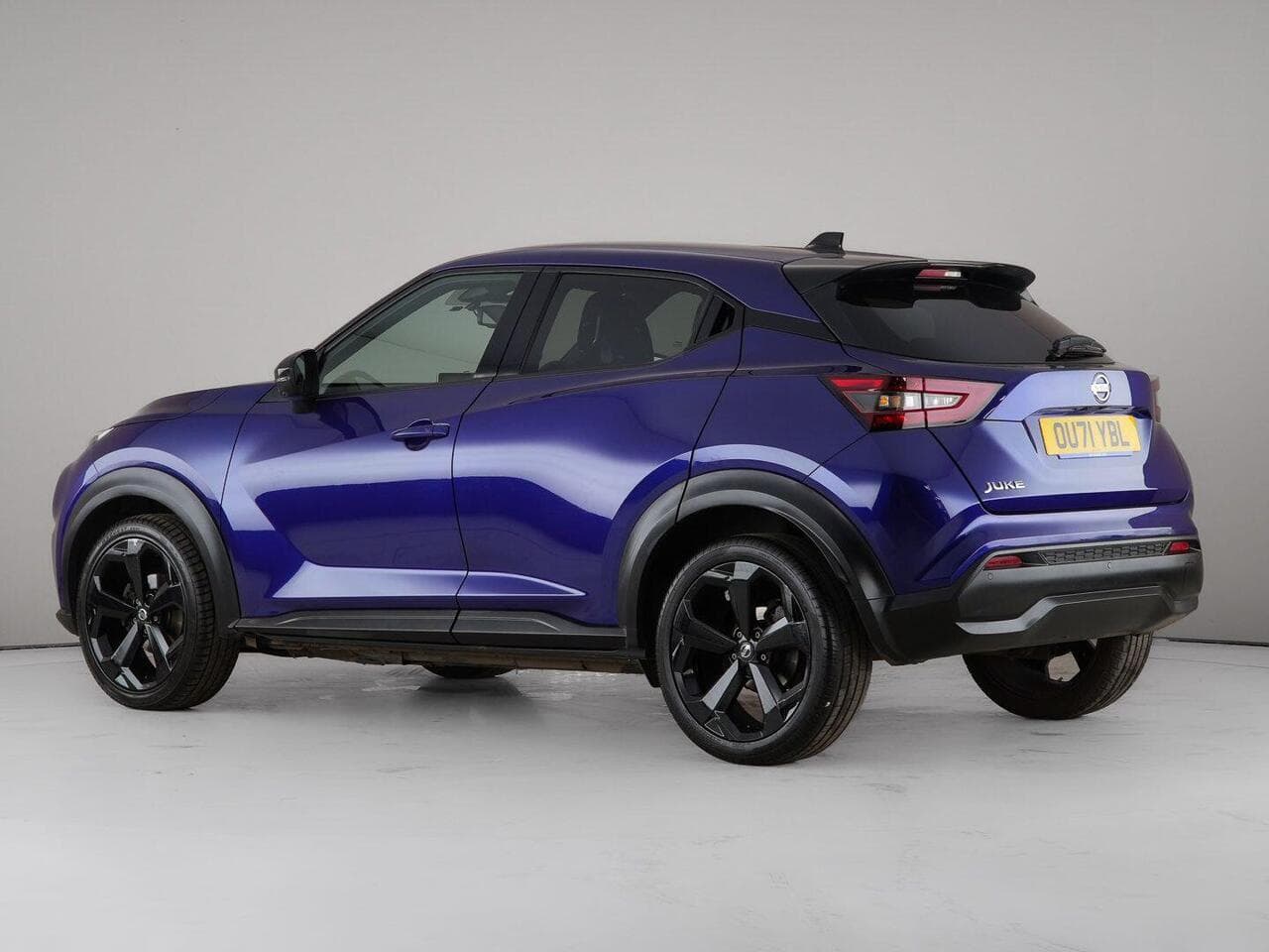 Nissan Juke thumbnail Side Left