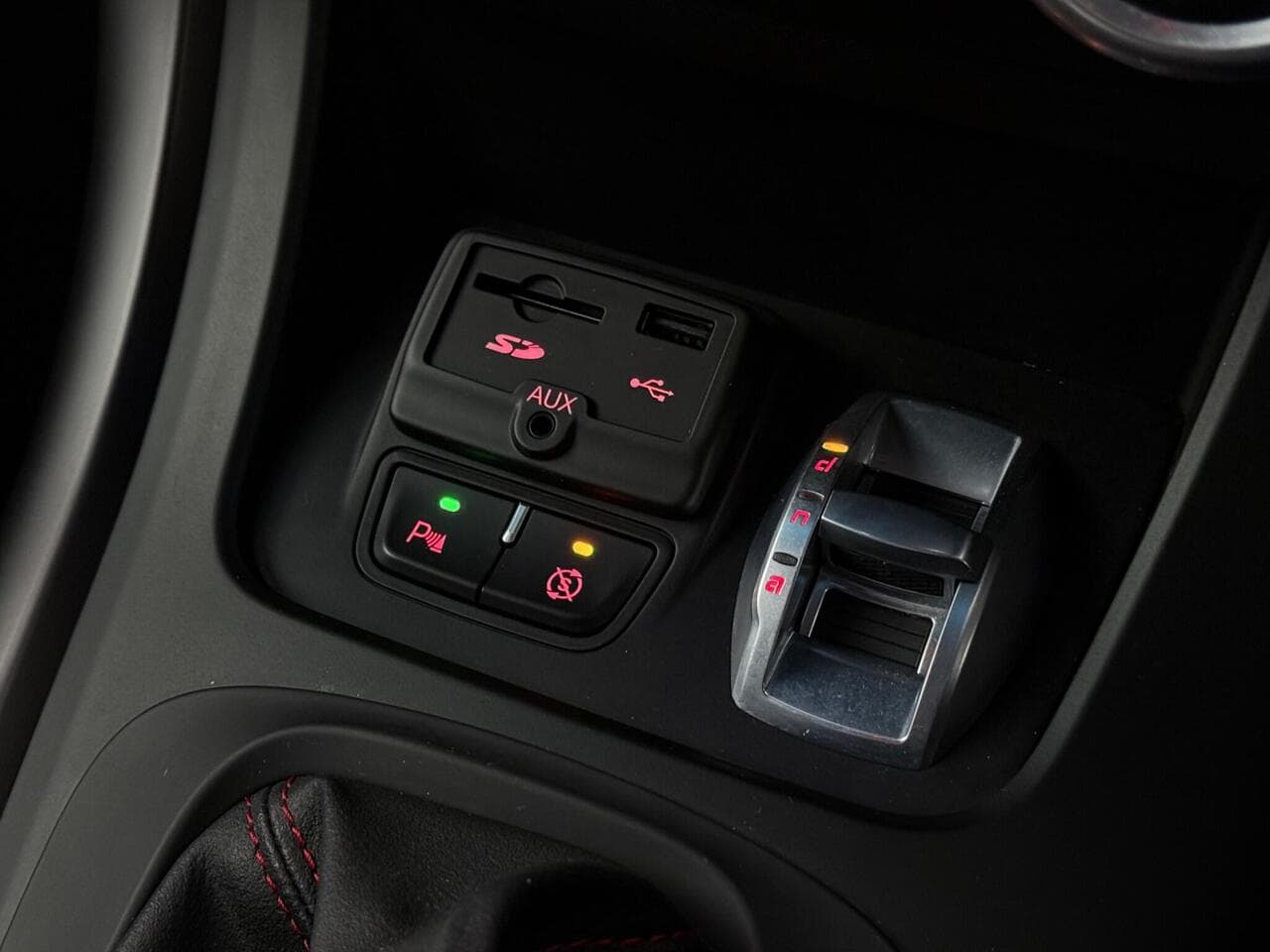 Alfa Romeo Giulietta thumbnail Misc Controls