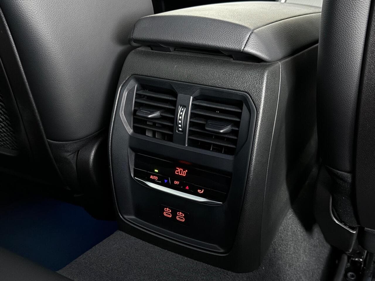BMW 3 Series thumbnail Misc Controls
