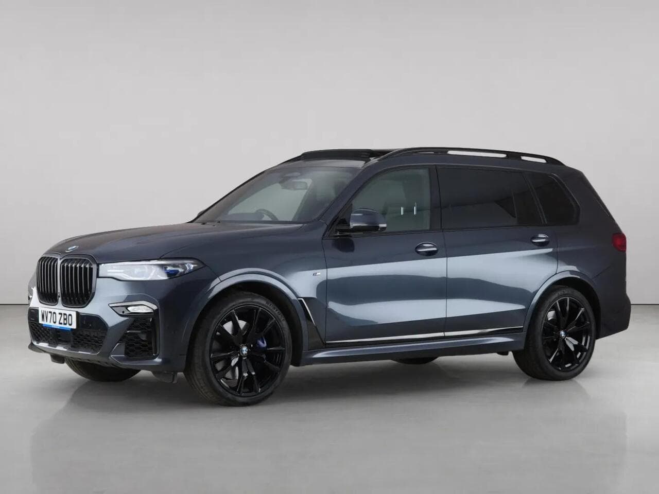 BMW X7 thumbnail Front Left