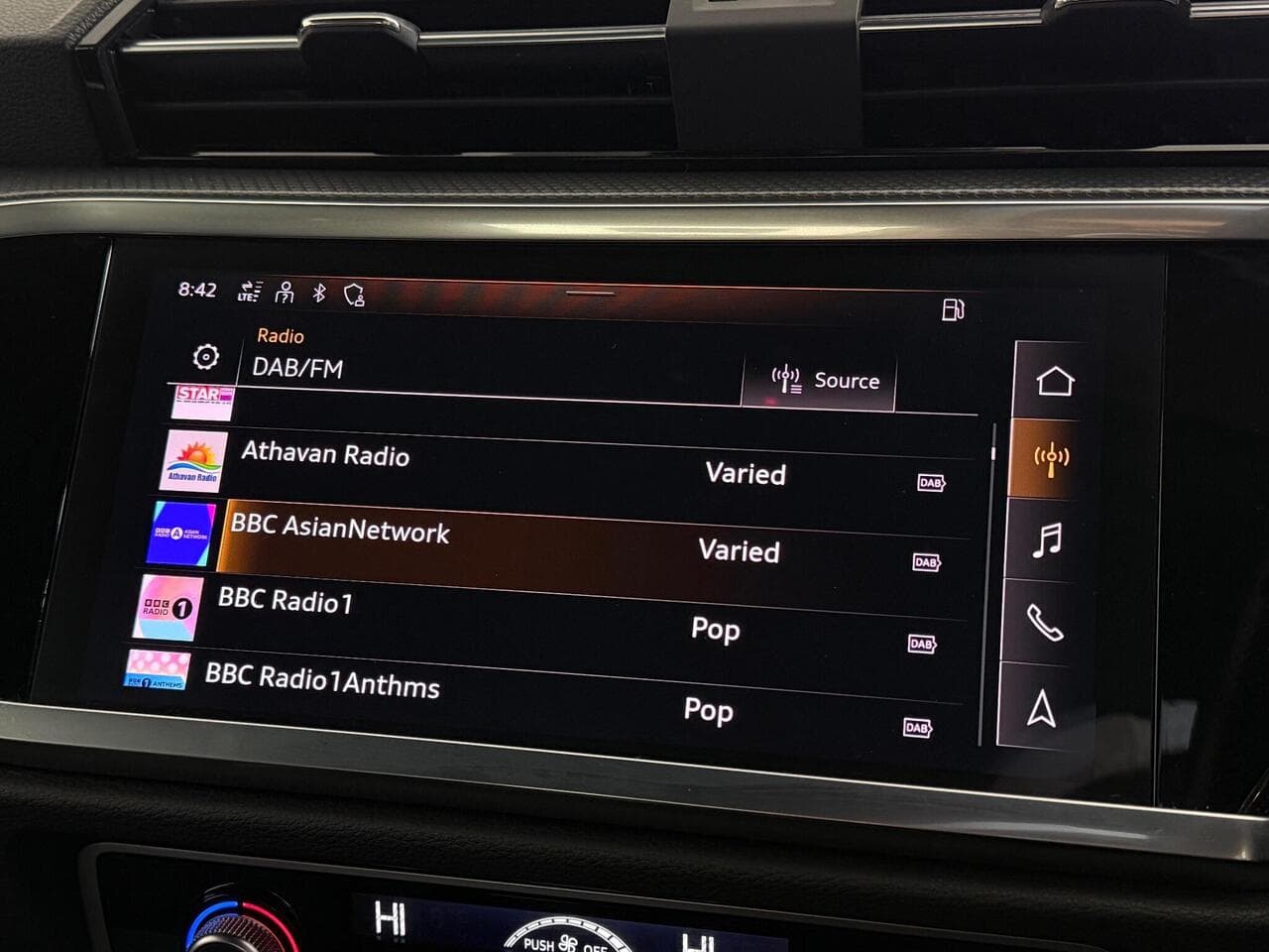 Audi Q3 thumbnail Infotainment System