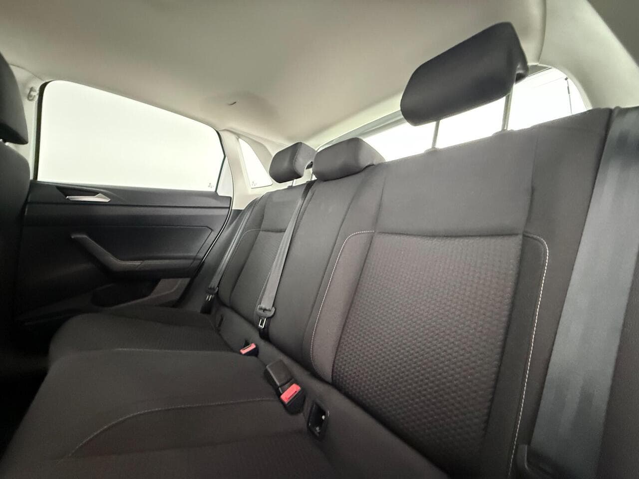 Volkswagen Polo thumbnail Seats Rear