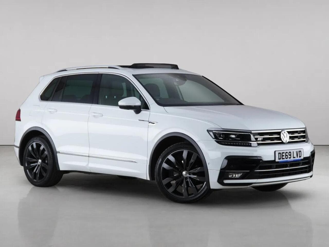 Volkswagen Tiguan - Volkswagen Tiguan 2.0 TDI R-Line Tech DSG 4Motion Euro 6 (s/s) 5dr