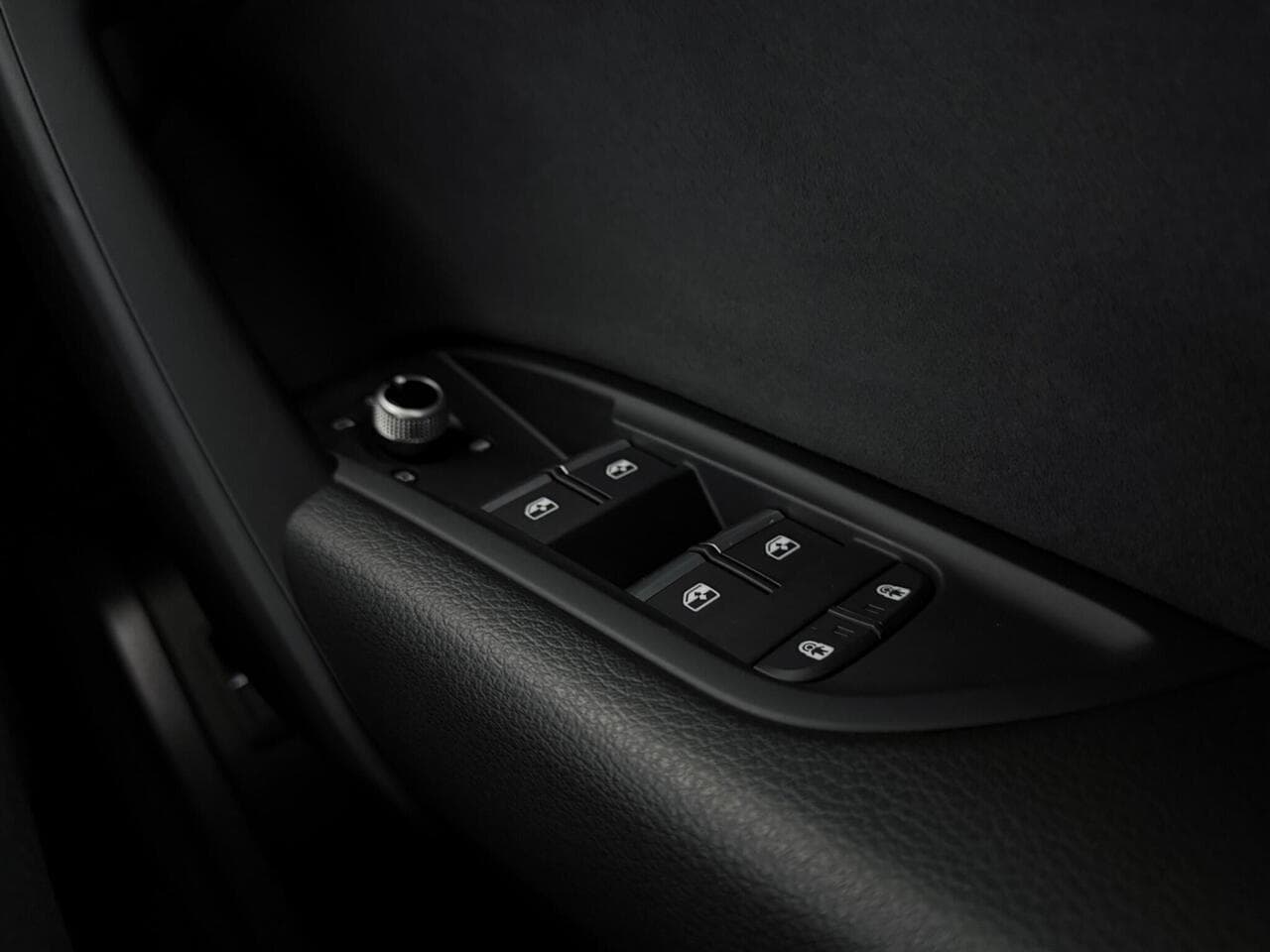 Audi Q5 thumbnail Misc Controls