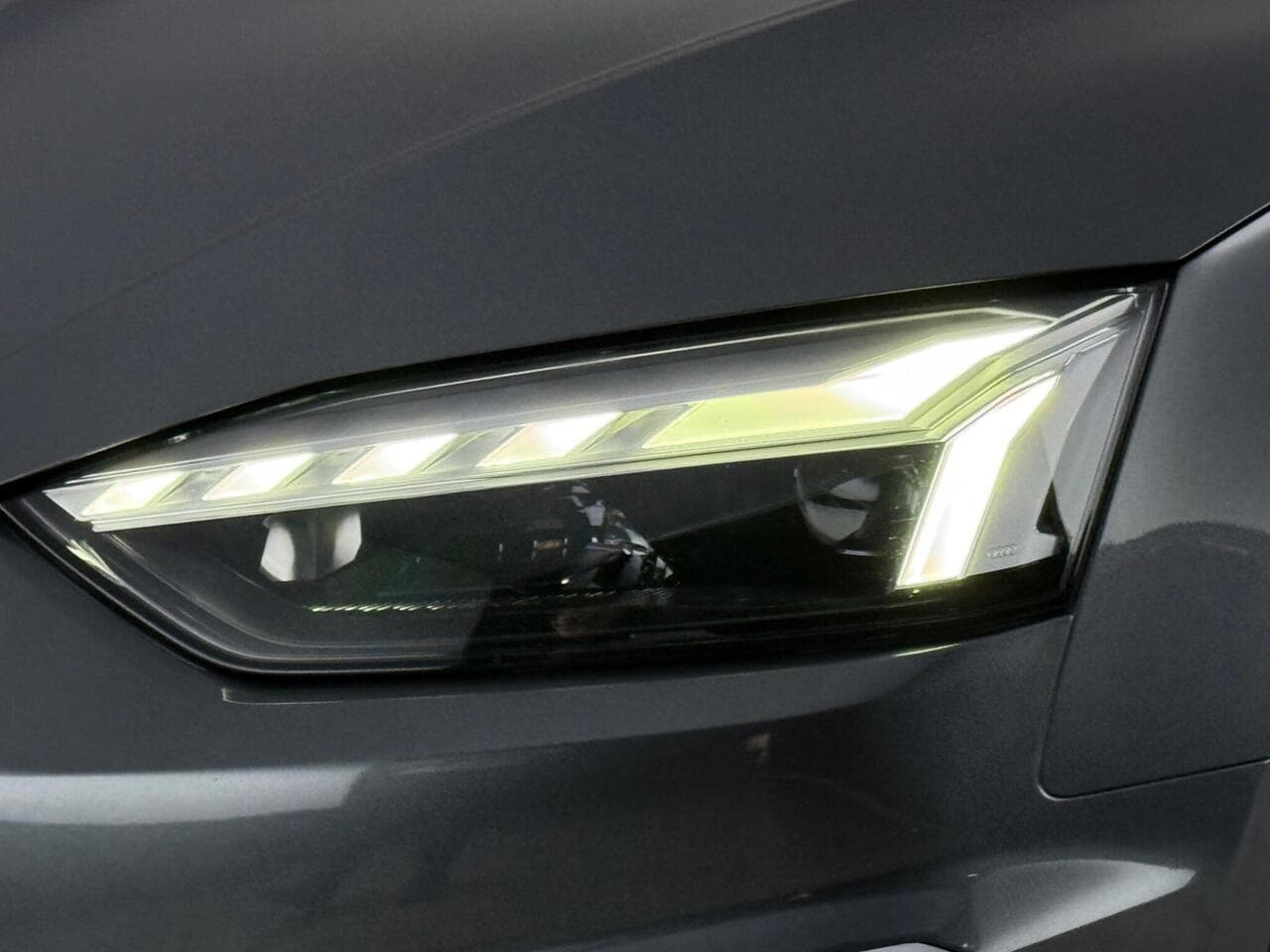 Audi A5 Cabriolet thumbnail Lights Front