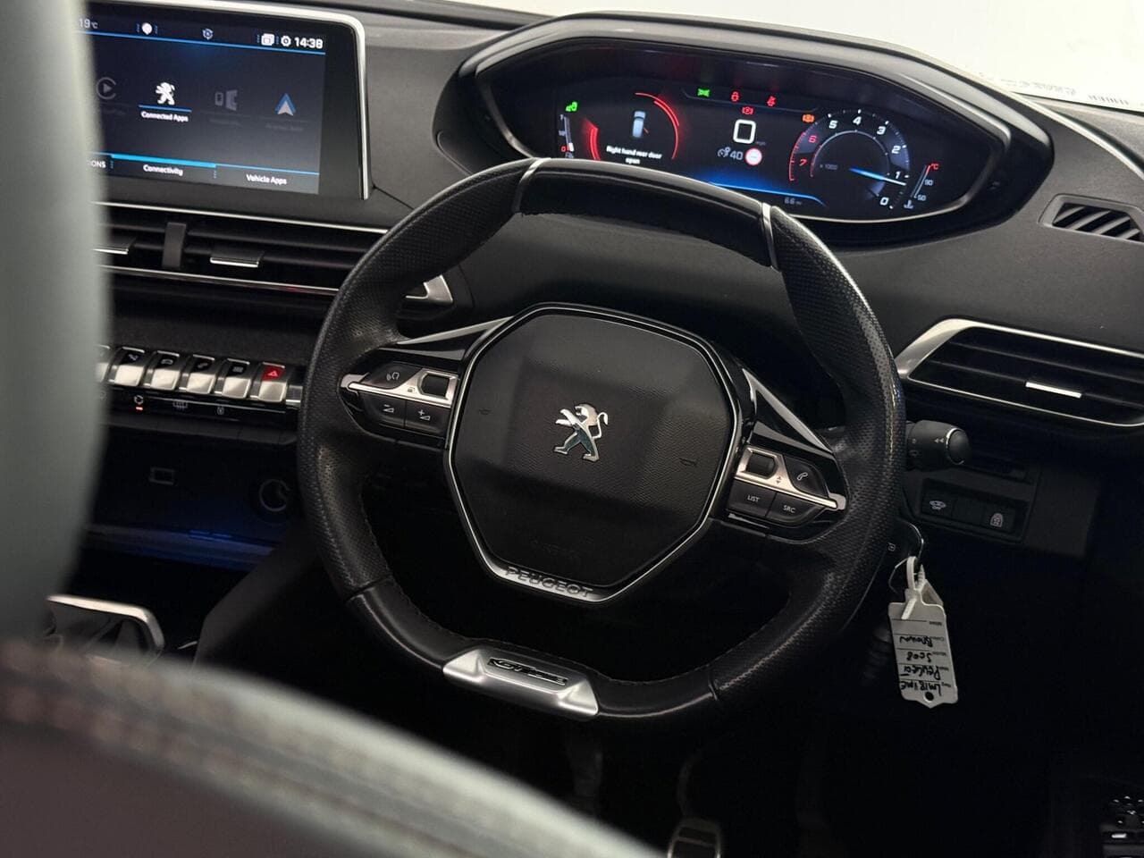Peugeot 3008 thumbnail Steering Wheel