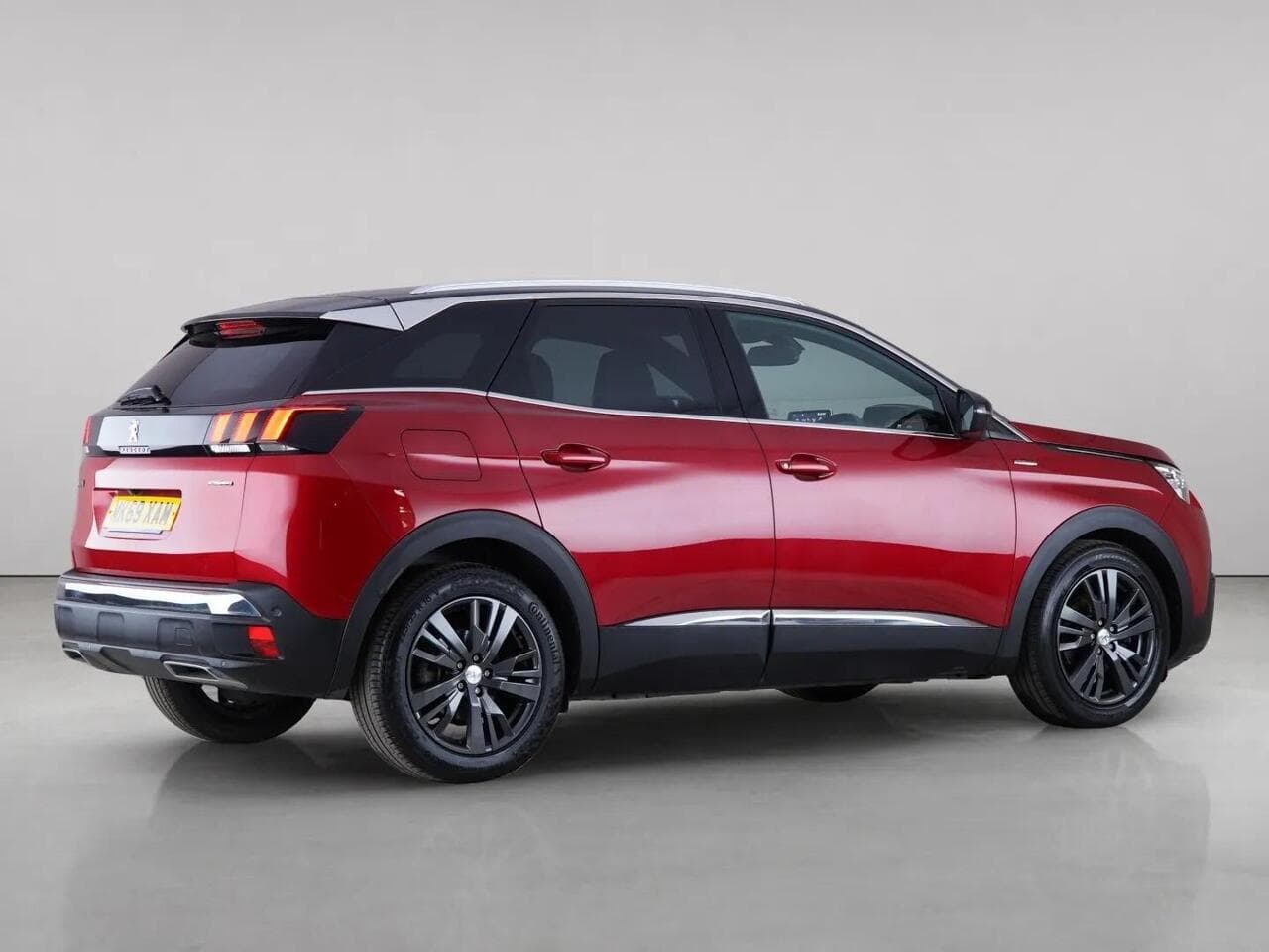Peugeot 3008 thumbnail Side Right