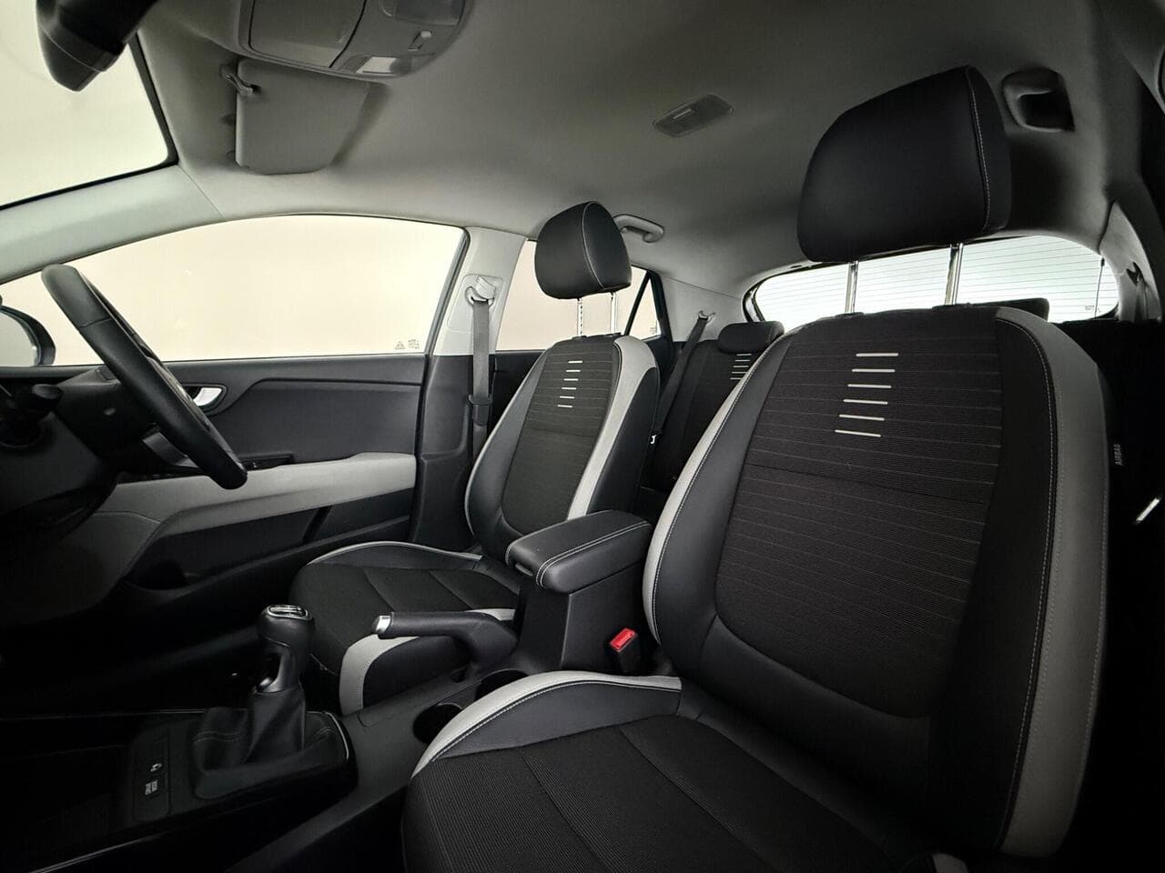 Kia Stonic thumbnail Seat Front Passenger
