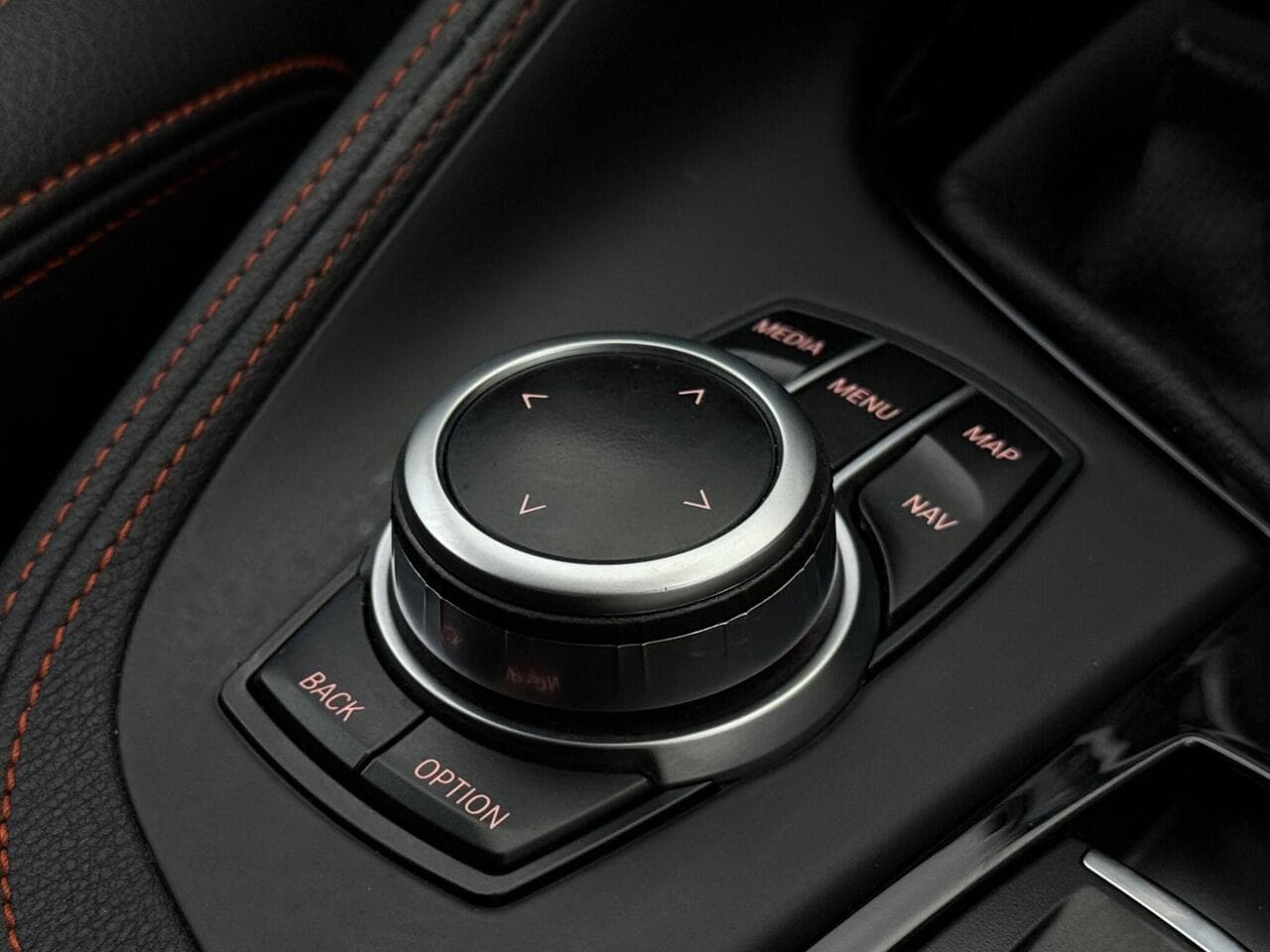 BMW X1 thumbnail Misc Controls