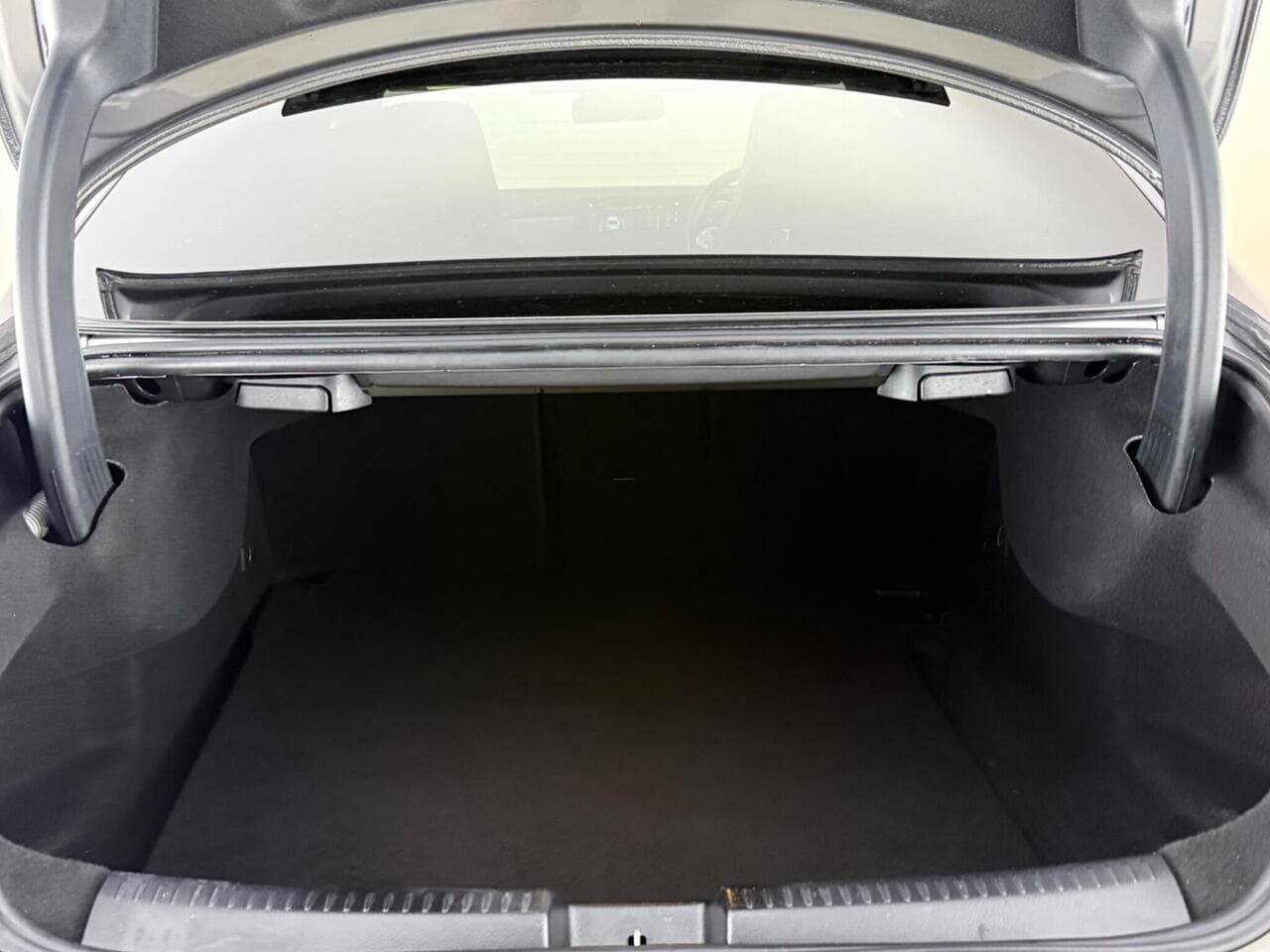 Mercedes-Benz CLA thumbnail Boot