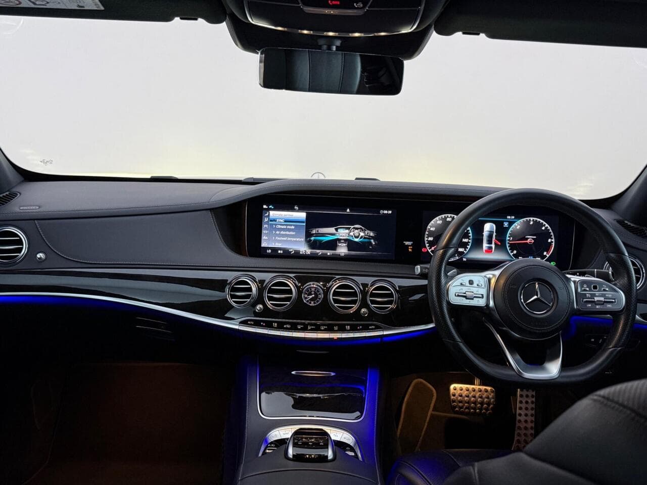 Mercedes-Benz S Class thumbnail Interior Front