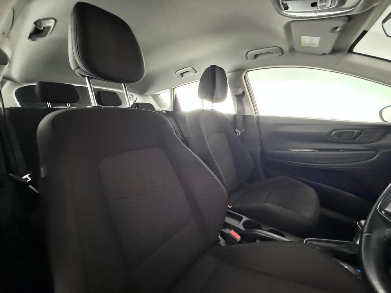 Hyundai BAYON thumbnail Seats Rear
