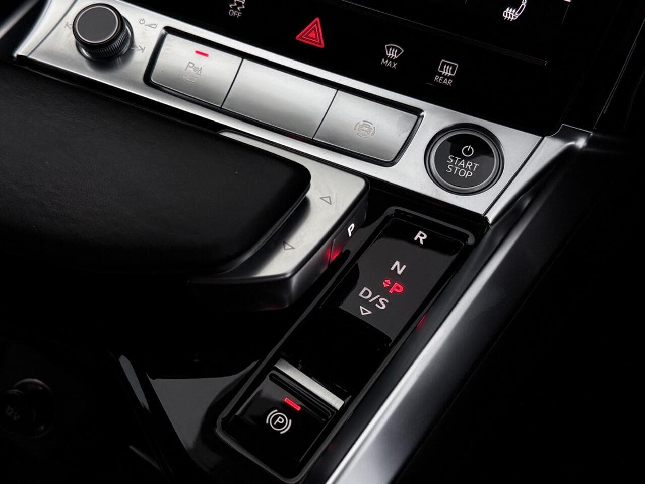 Audi e-tron thumbnail Misc Controls