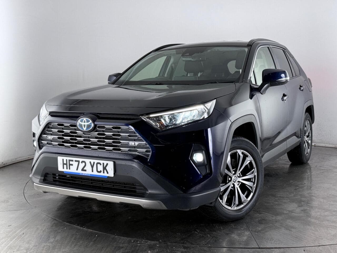 Toyota RAV4 thumbnail Front Left