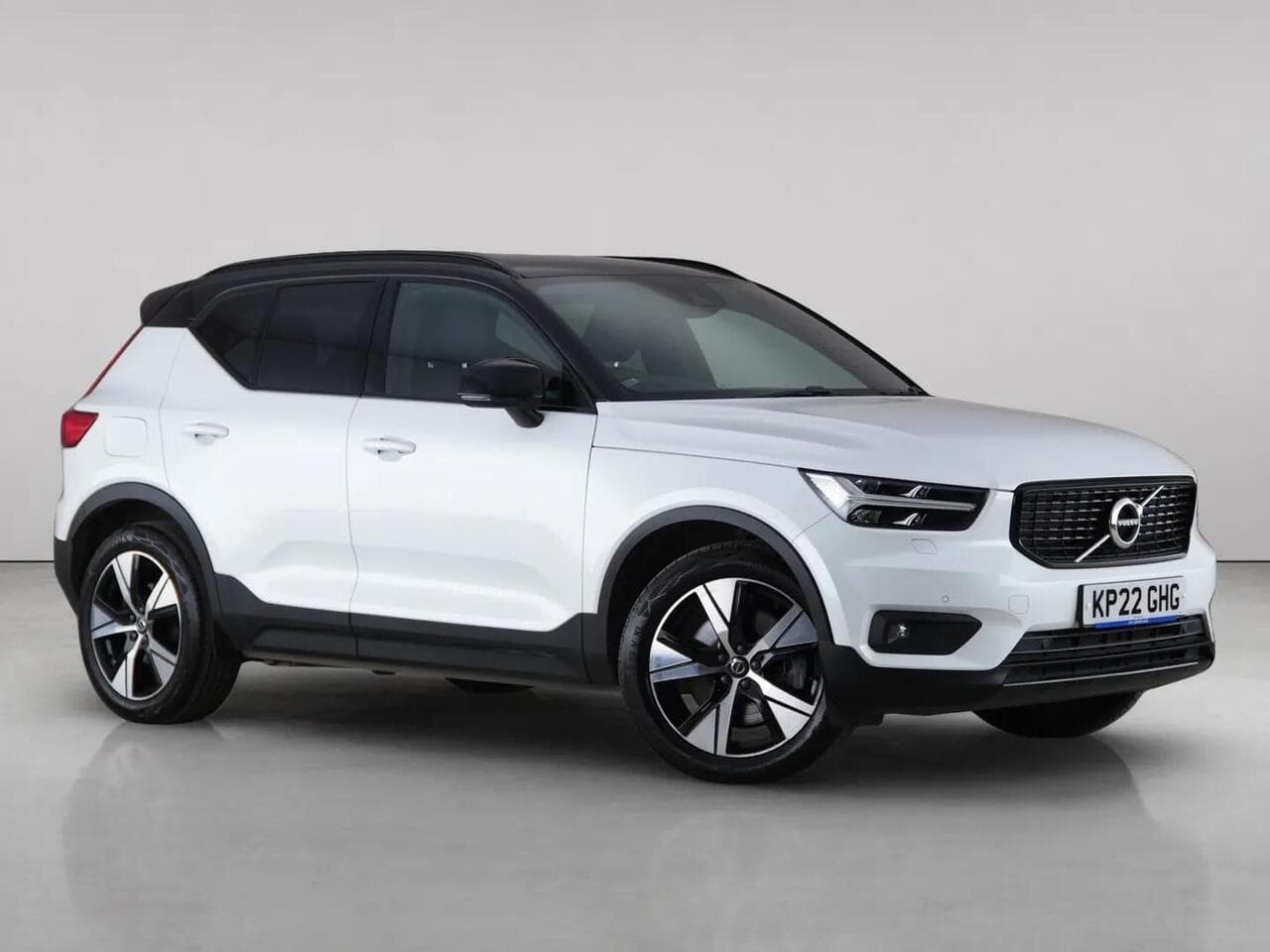 Volvo XC40 - Volvo XC40 1.5h T4 Recharge 10.7kWh Plus Auto Euro 6 (s/s) 5dr