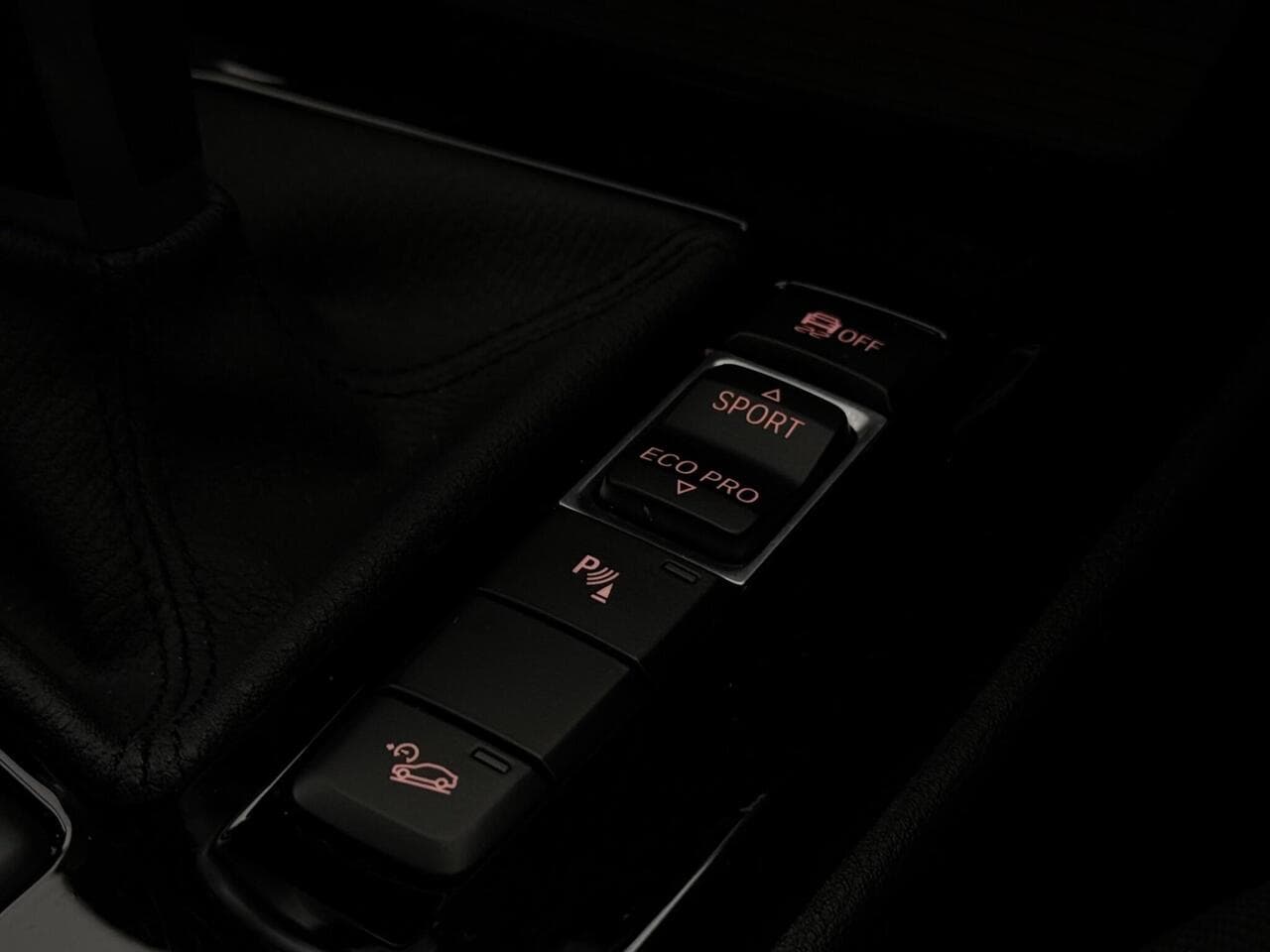 BMW X2 thumbnail Misc Controls