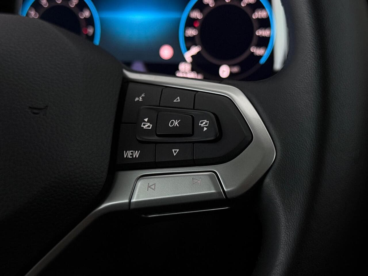 Volkswagen Golf thumbnail Misc Controls