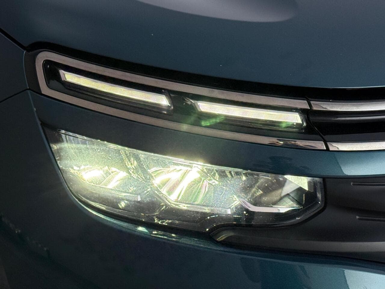 Citroen C5 Aircross thumbnail Lights Front