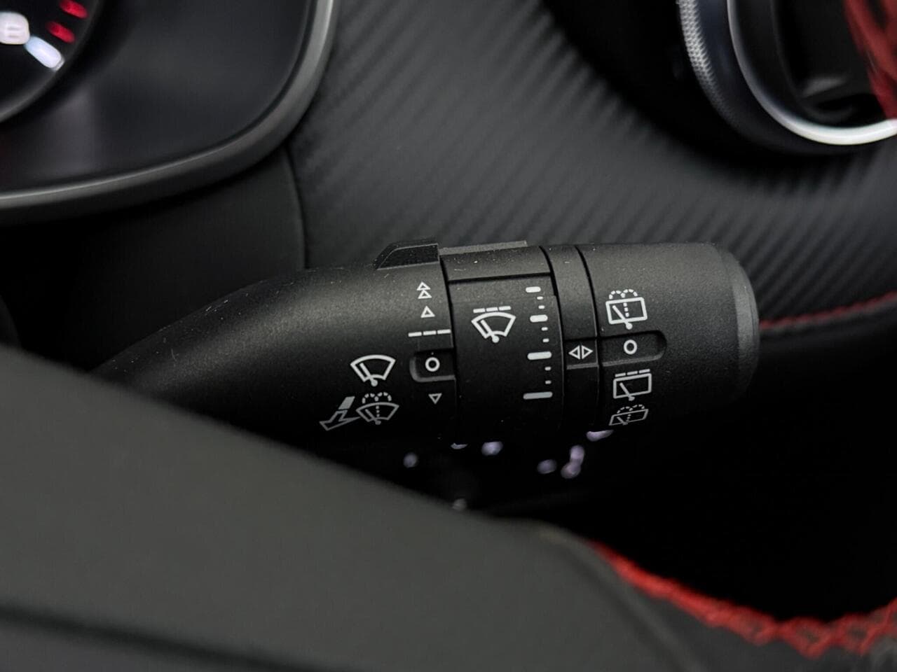 MG MG ZS thumbnail Misc Controls