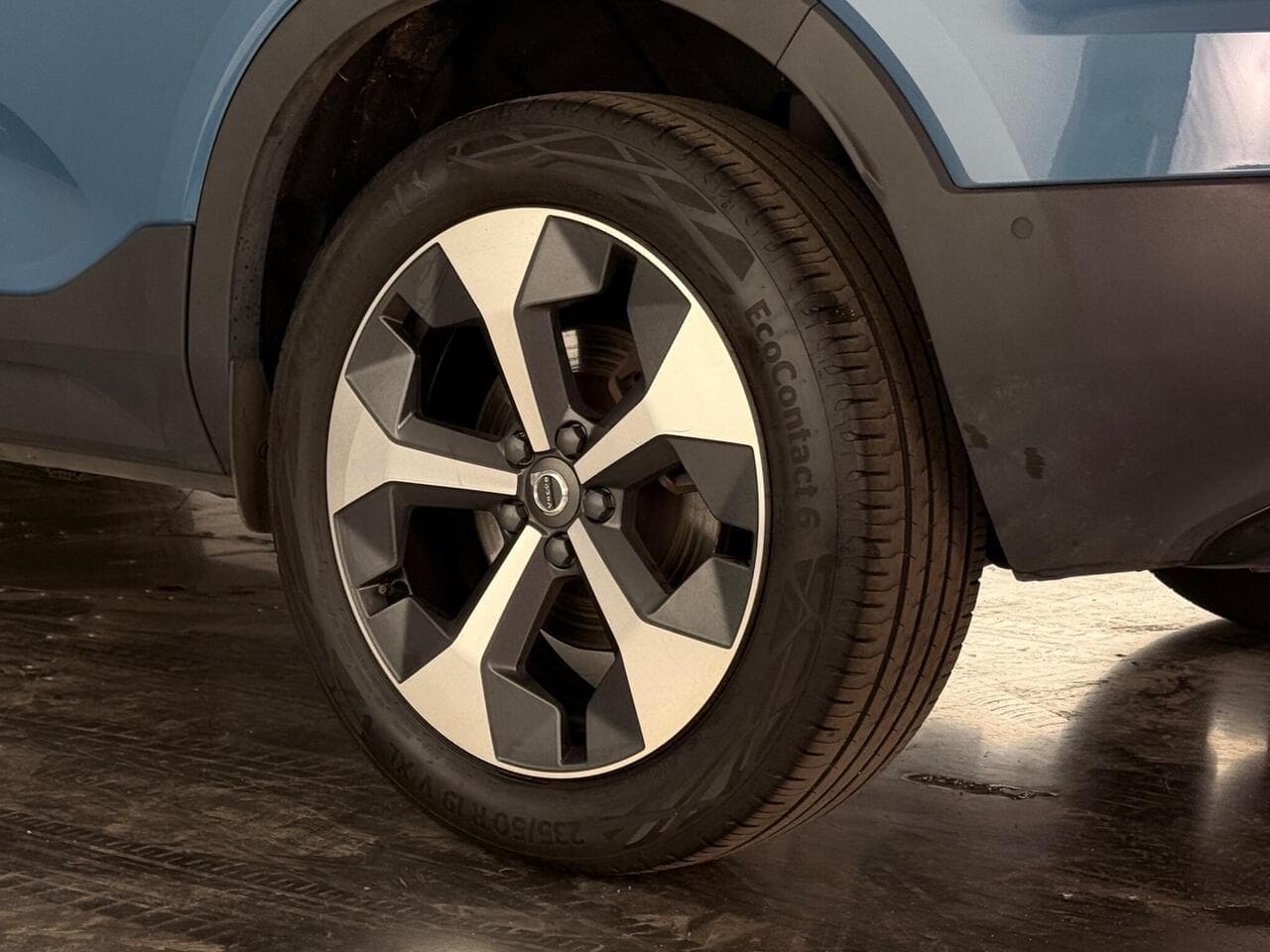 Volvo XC40 thumbnail Wheel