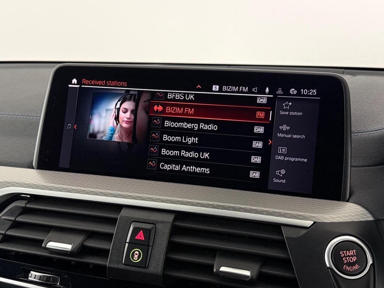 BMW X3 thumbnail Infotainment System