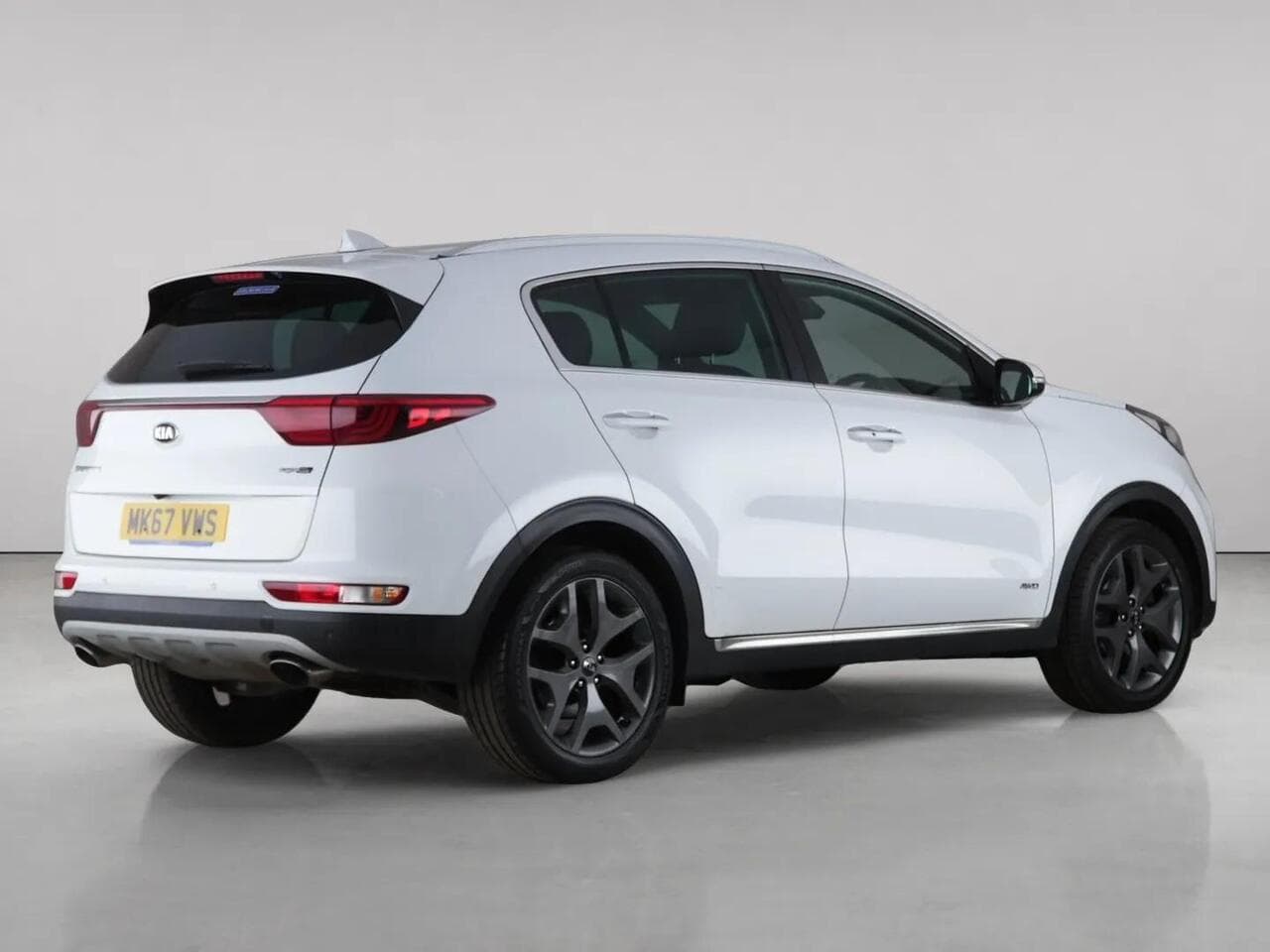 Kia Sportage thumbnail Rear Right