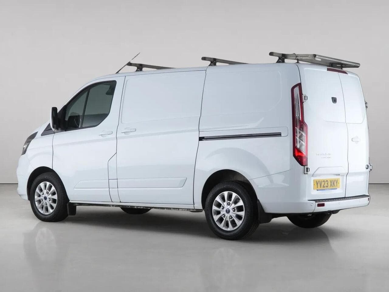 Ford Transit Custom thumbnail Rear Left