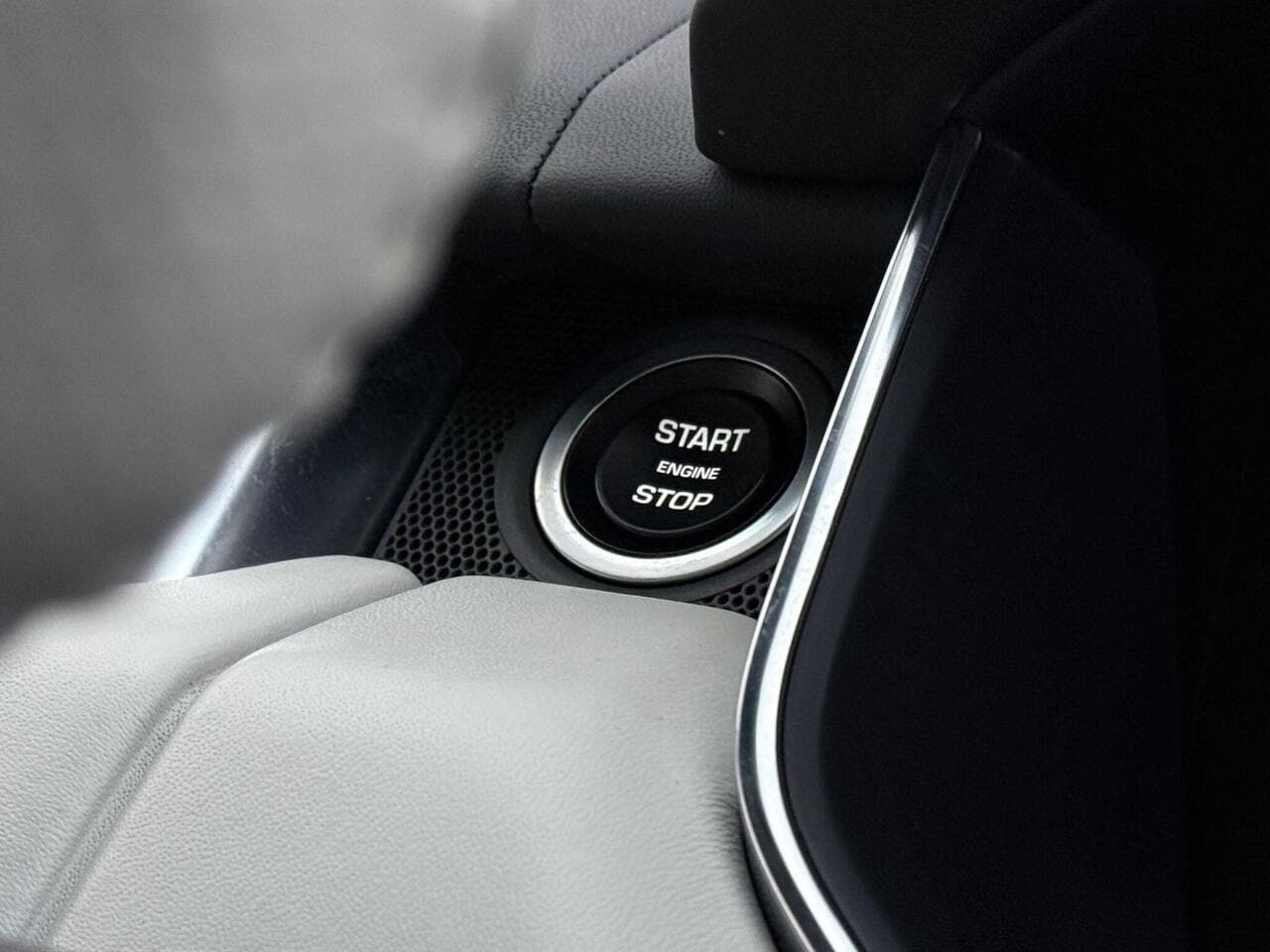 Land Rover Range Rover Sport thumbnail Misc Controls