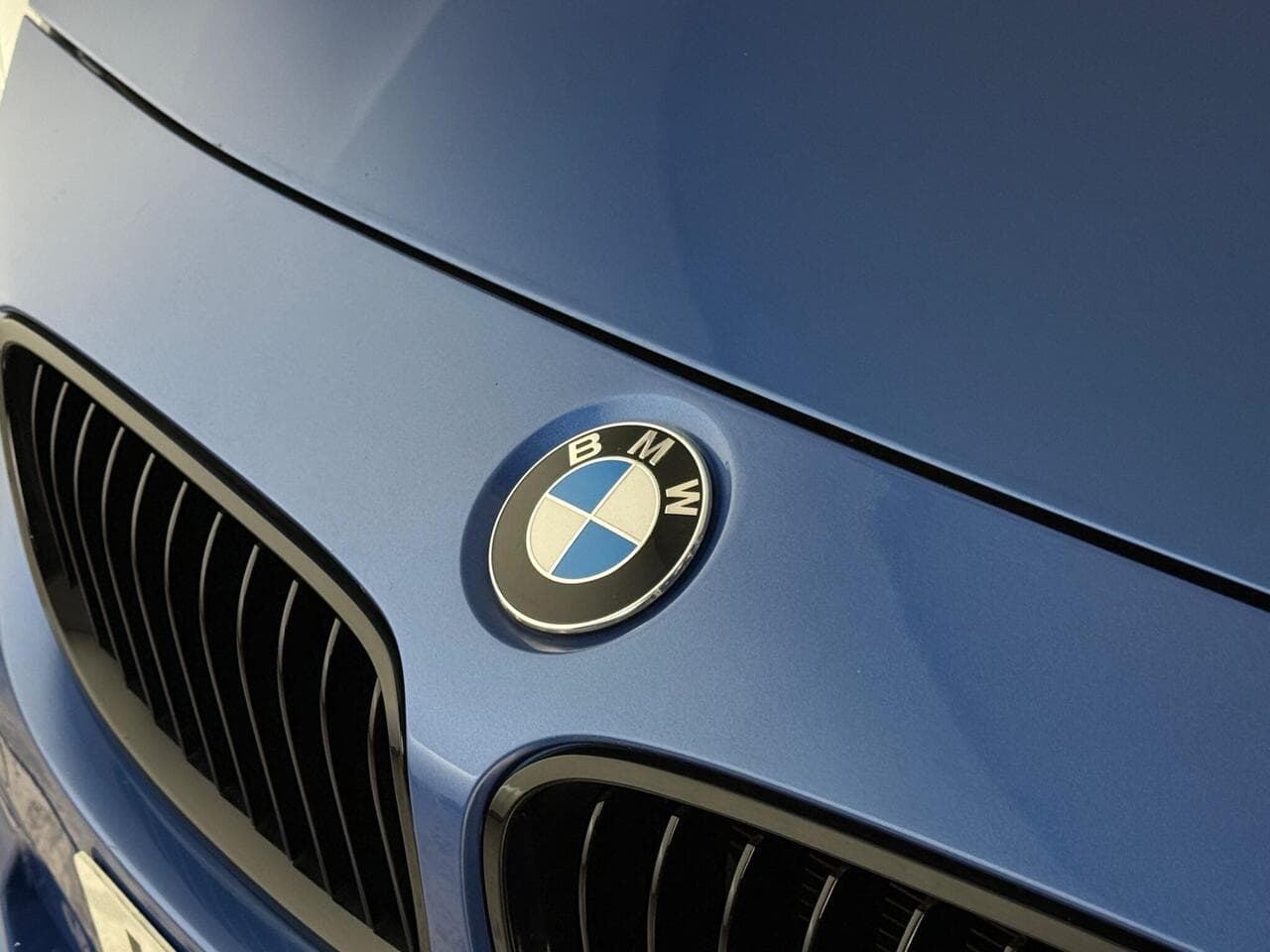 BMW 4 Series thumbnail Badge Exterior
