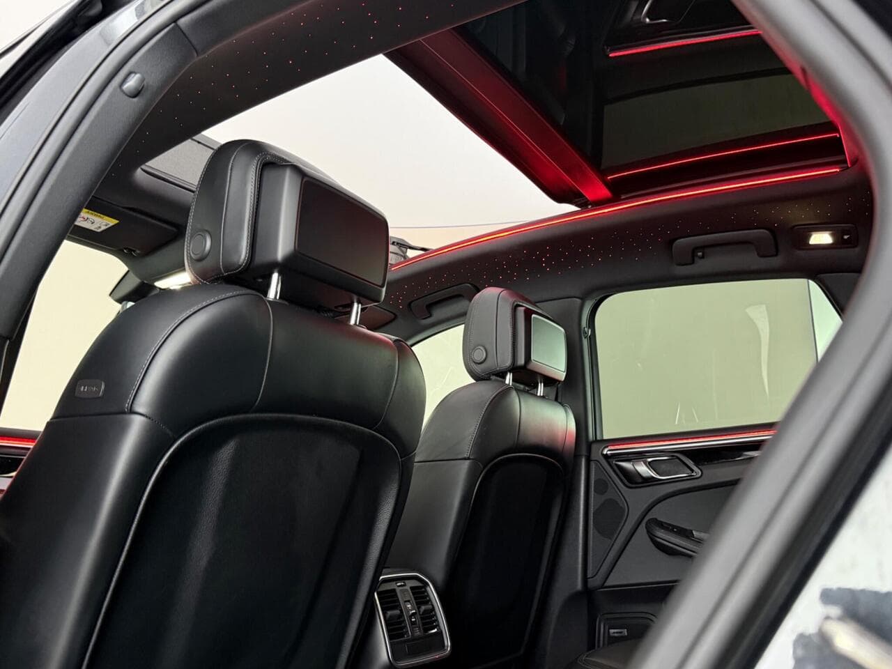 Porsche Macan thumbnail Inconclusive