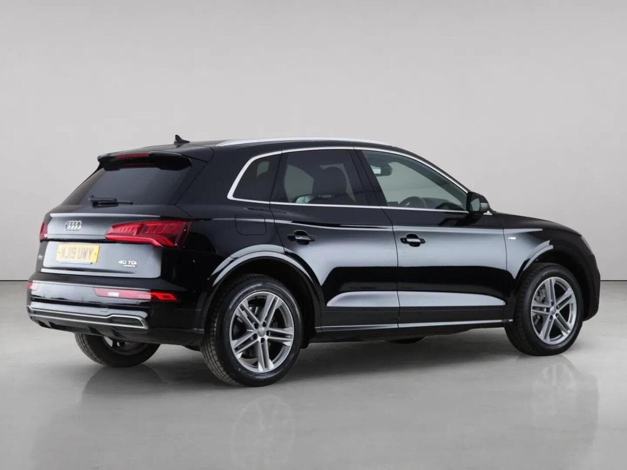 Audi Q5 thumbnail Rear Right