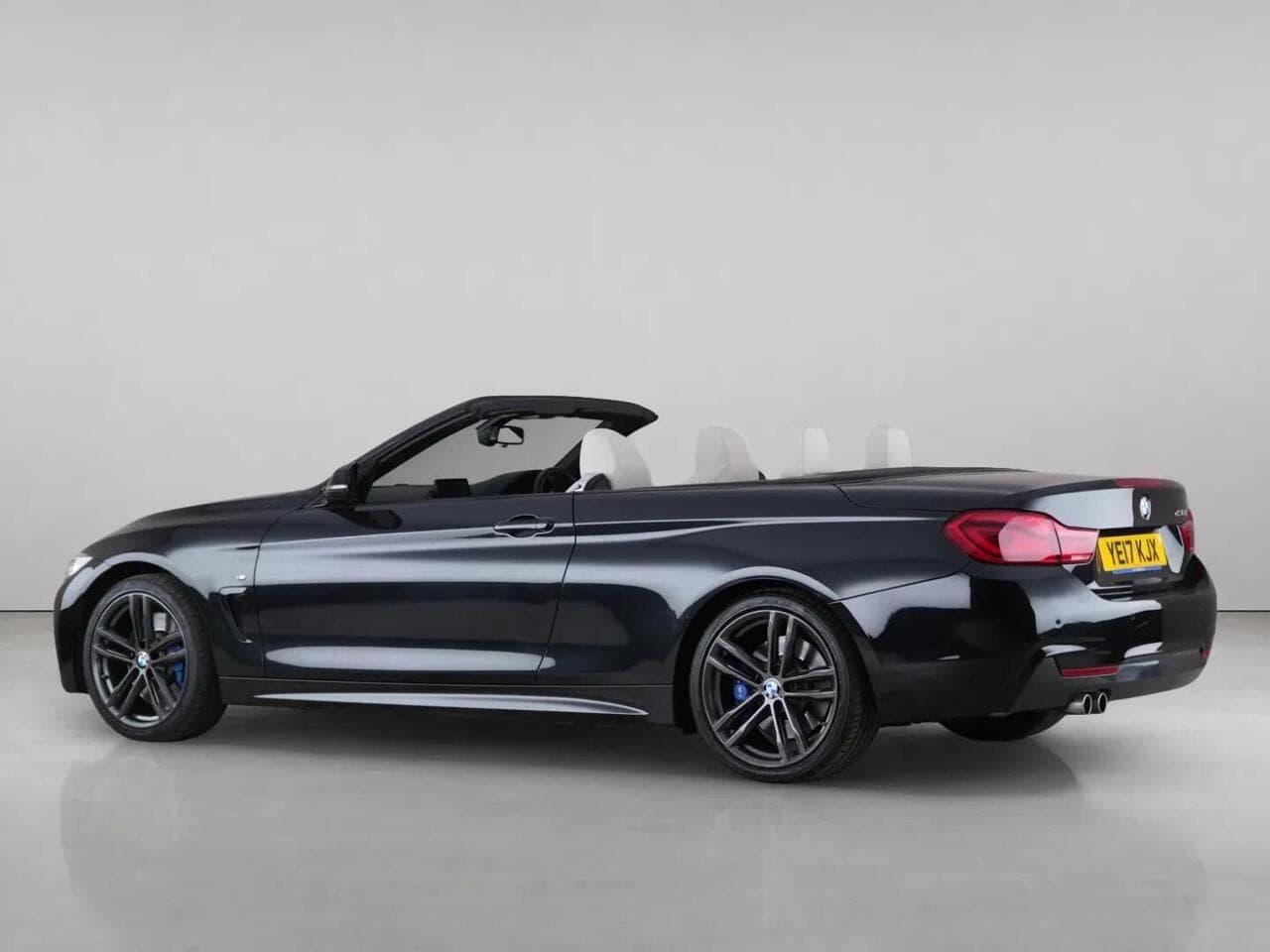 BMW 4 Series thumbnail Side Left