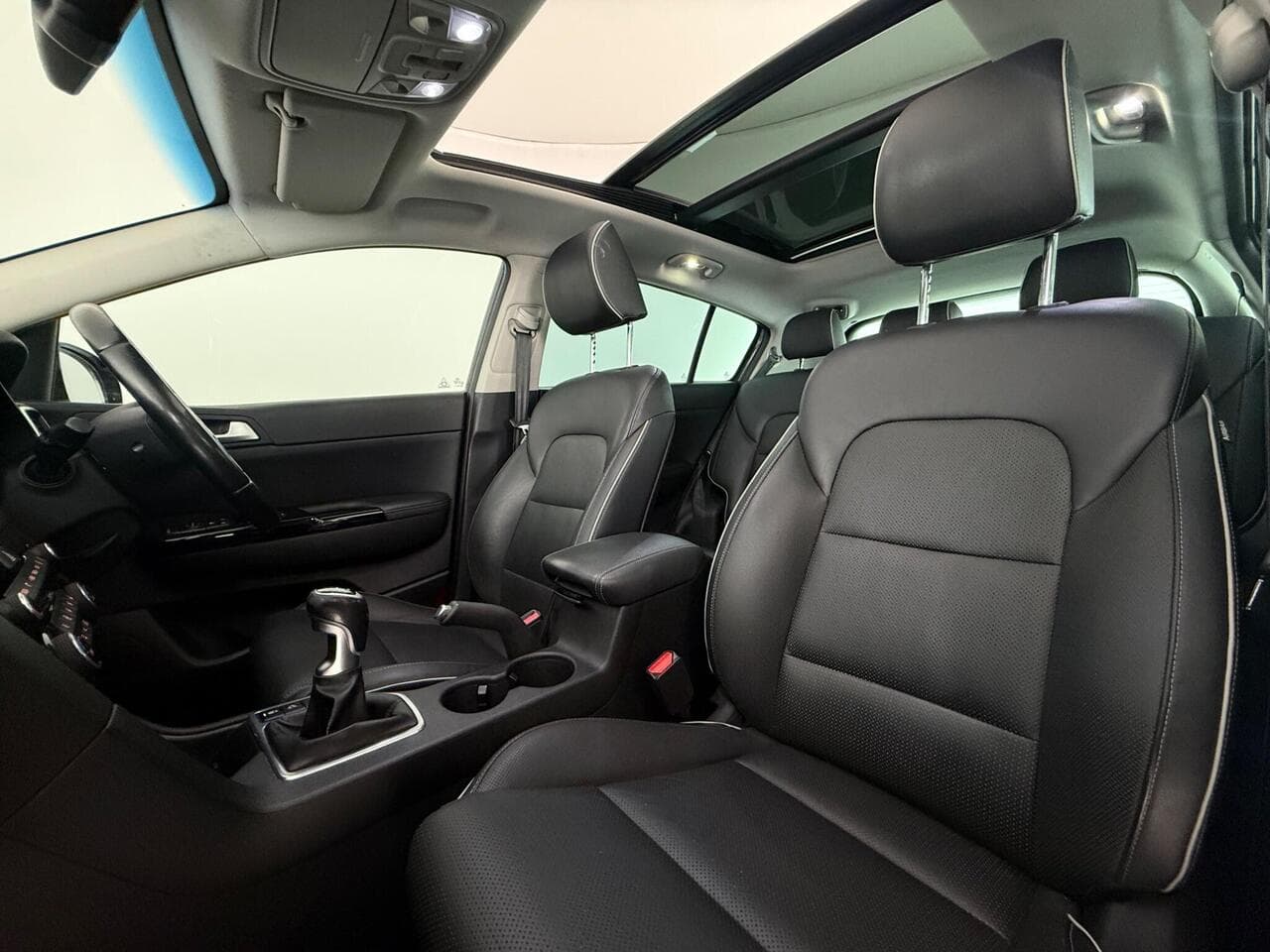 Kia Sportage thumbnail Seat Front Passenger