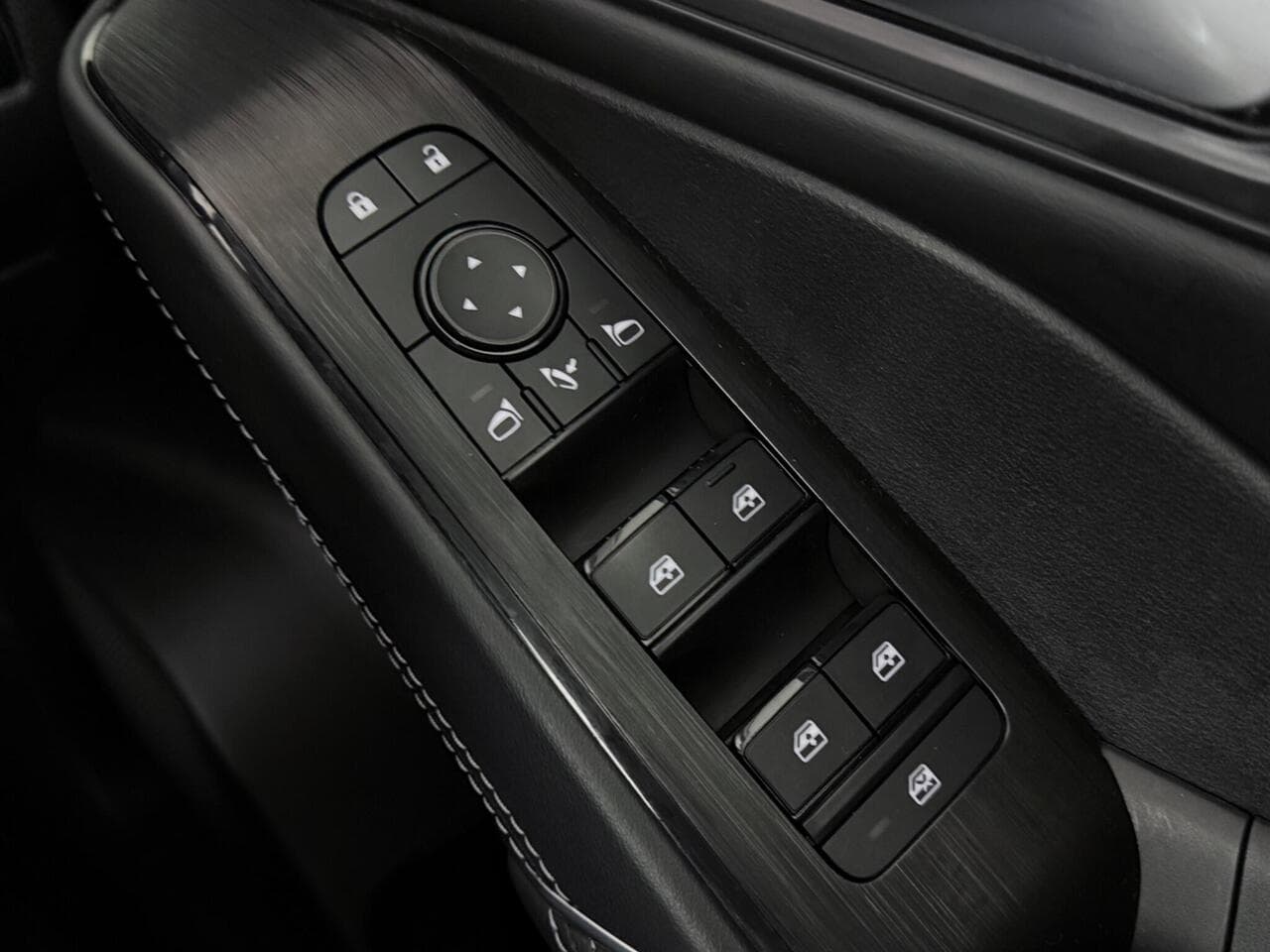 Nissan Qashqai thumbnail Misc Controls