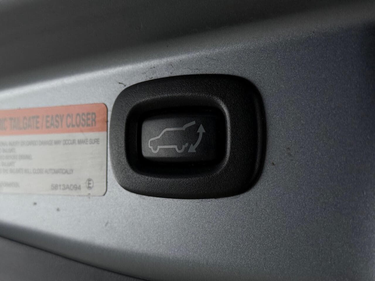 Mitsubishi Outlander thumbnail Misc Controls
