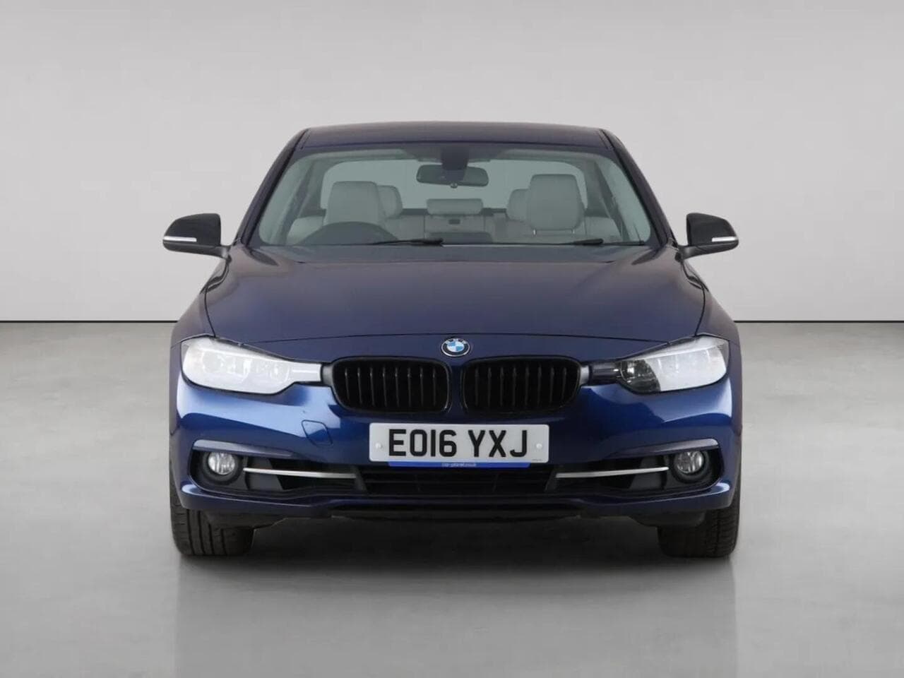 BMW 3 Series thumbnail Front