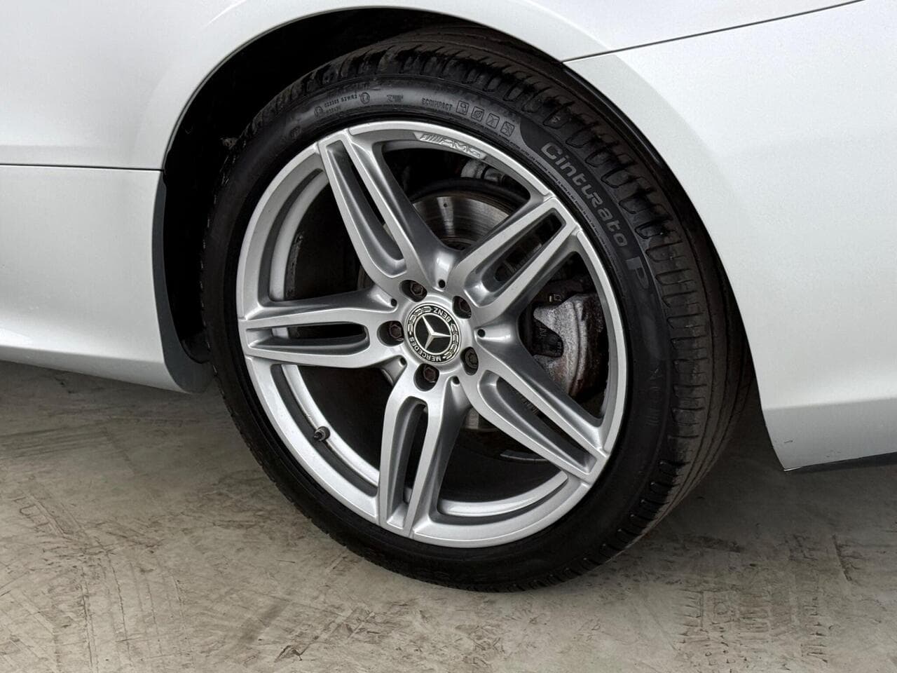 Mercedes-Benz E Class thumbnail Wheel