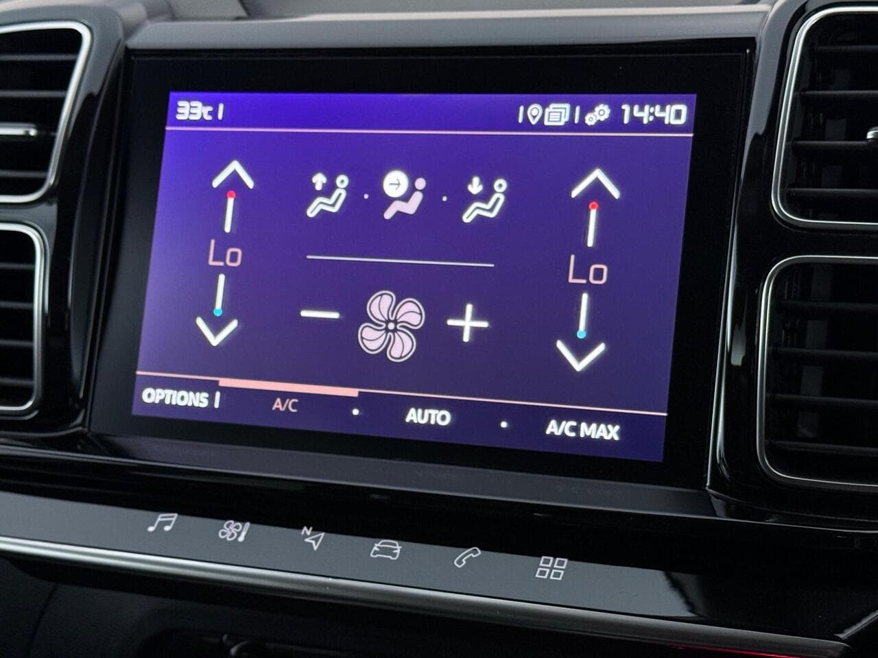Citroen C5 Aircross thumbnail Infotainment System