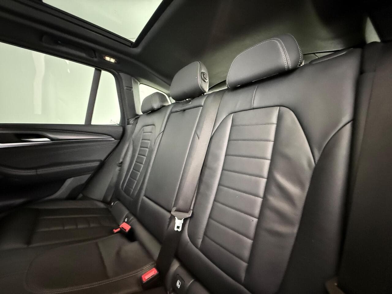 BMW X3 thumbnail Seats Rear
