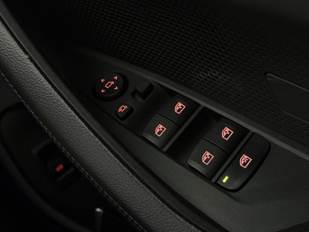 BMW 4 Series Gran Coupe thumbnail Misc Controls