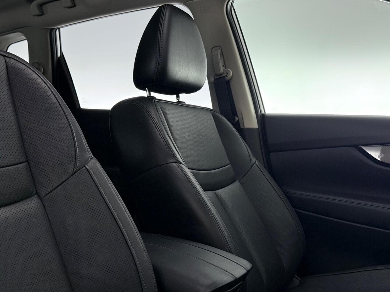 Nissan X-Trail thumbnail Seats Rear