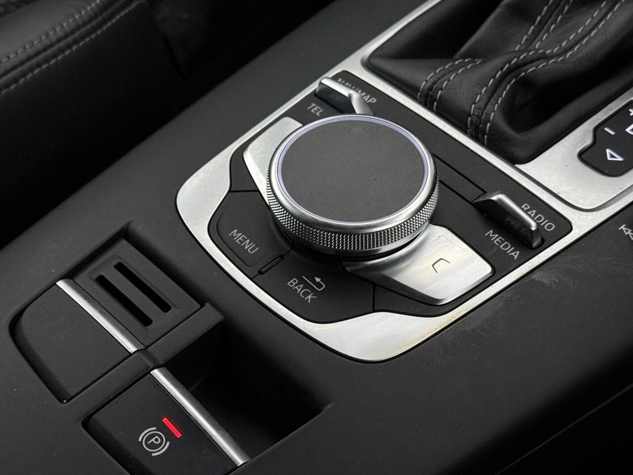Audi A3 thumbnail Misc Controls